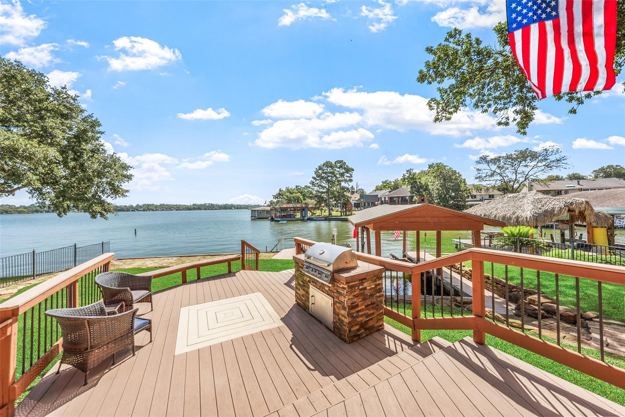 764 Lake View Drive — photo