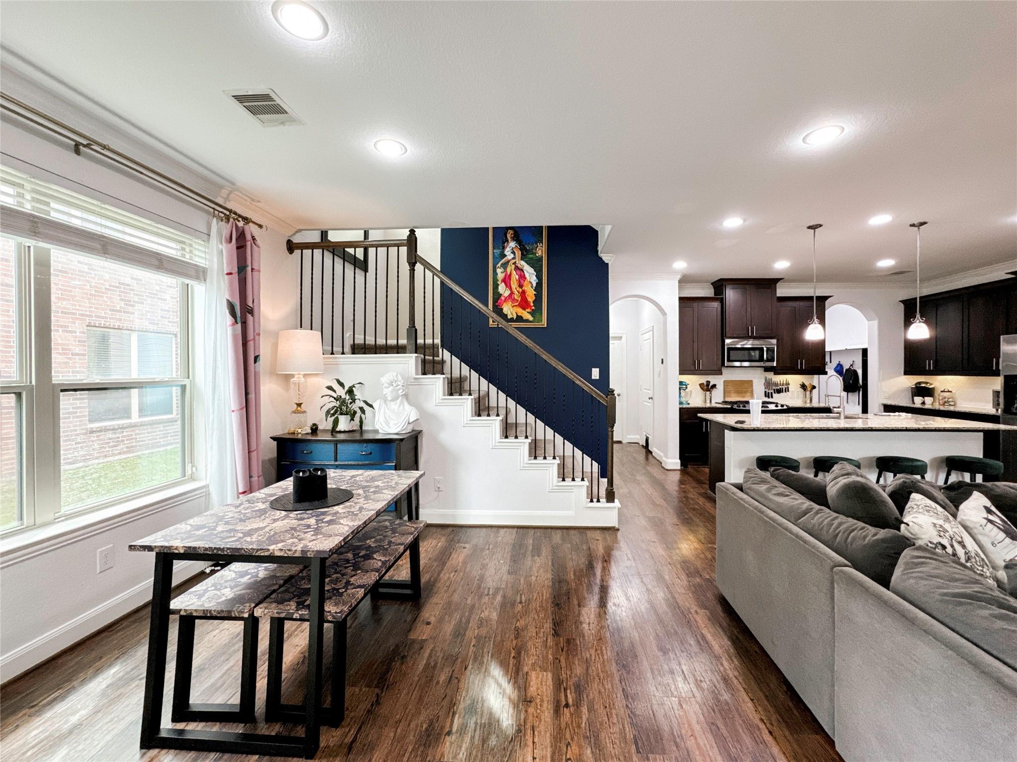 717 Via Lago — photo