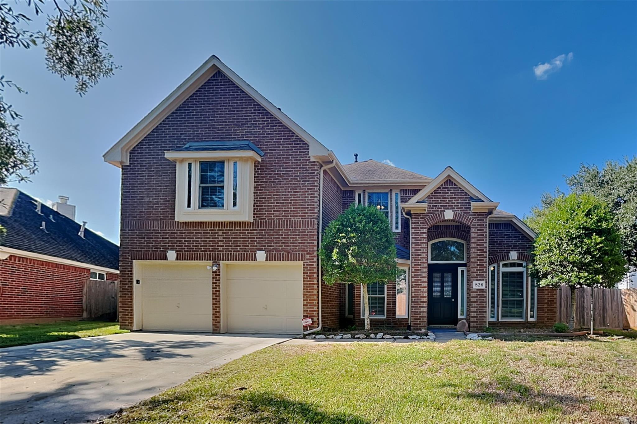 826 Featherbrook Court — photo