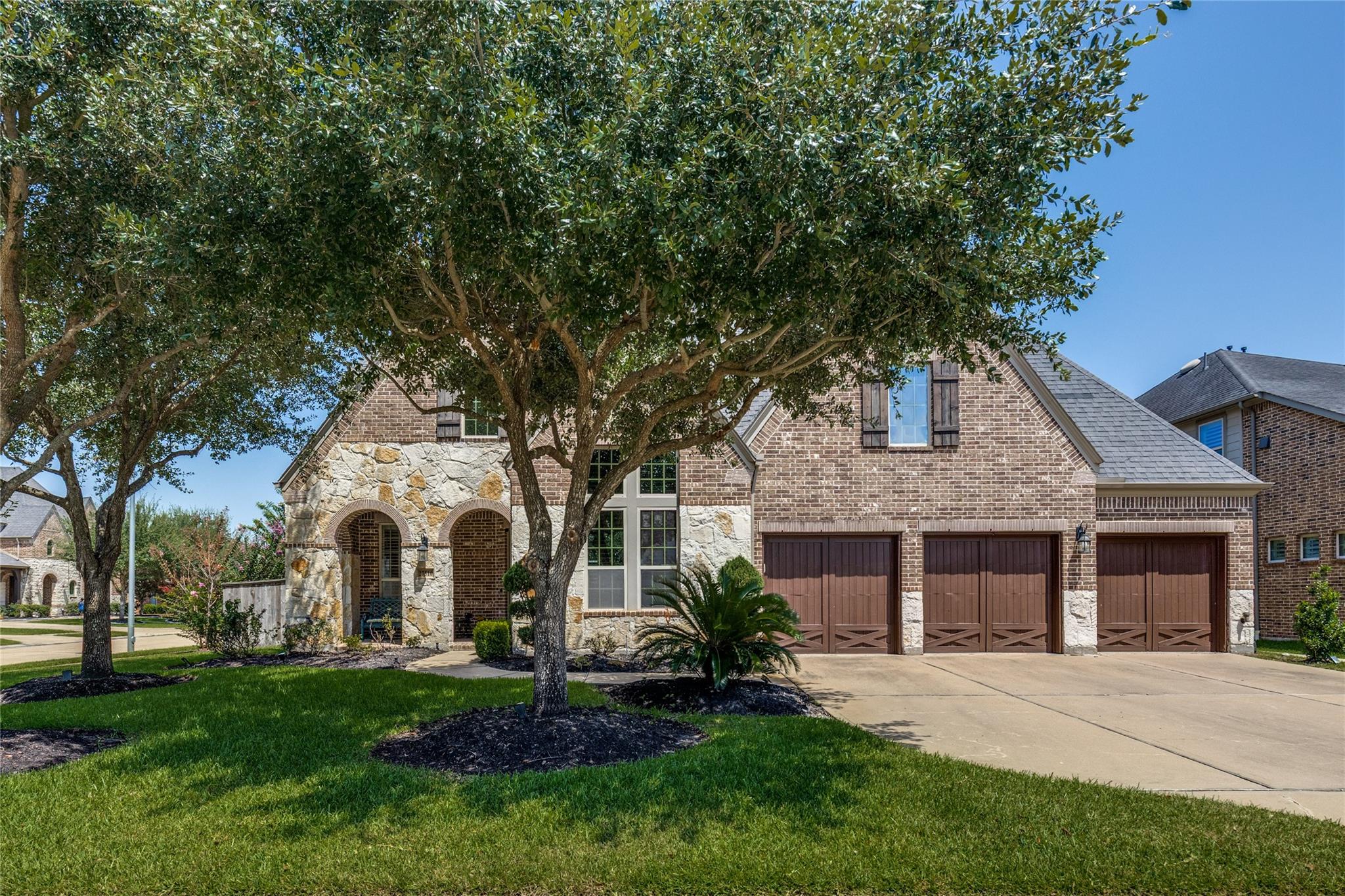 27510 Blinkwood Park — photo