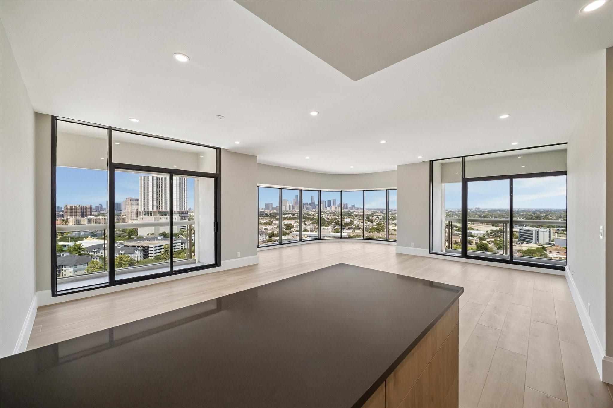 1701 Hermann Drive #18C — photo