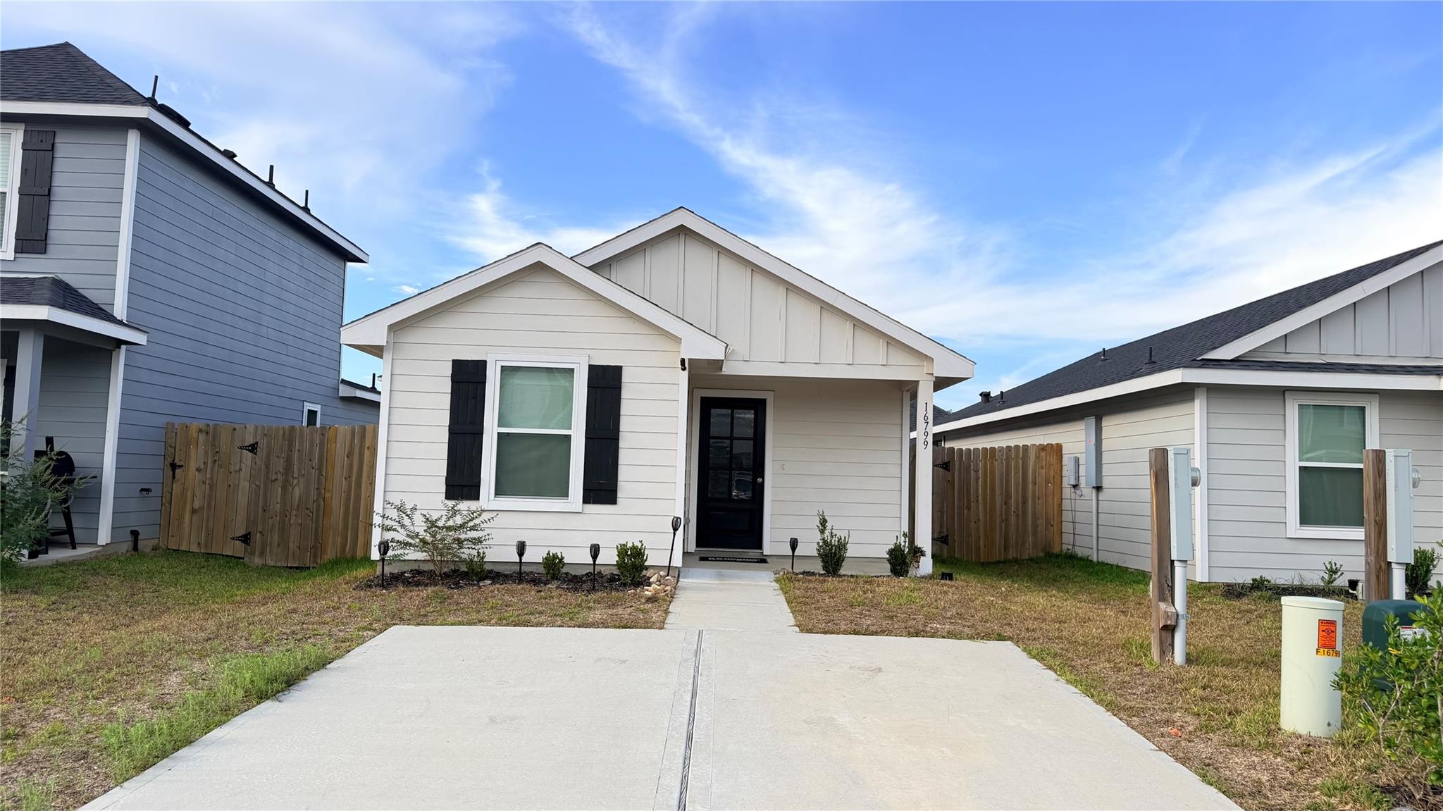 16799 N Marie Village Drive — photo