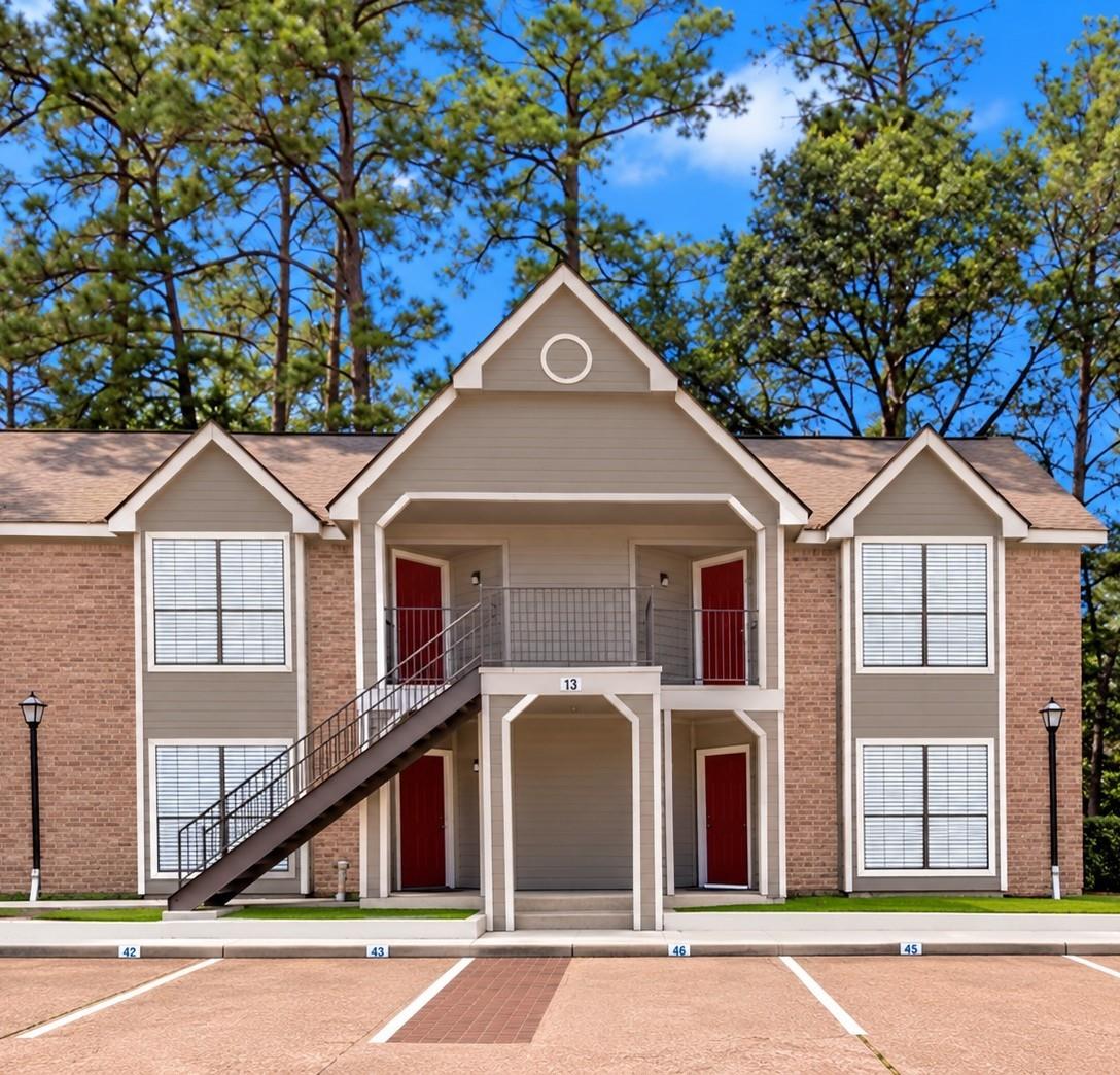 2402 Sycamore Avenue #D4 — photo