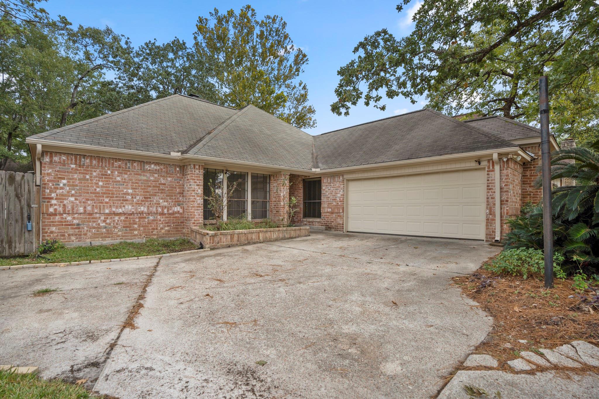 38 Devonshire Drive, Conroe, TX 77304 — photo 2