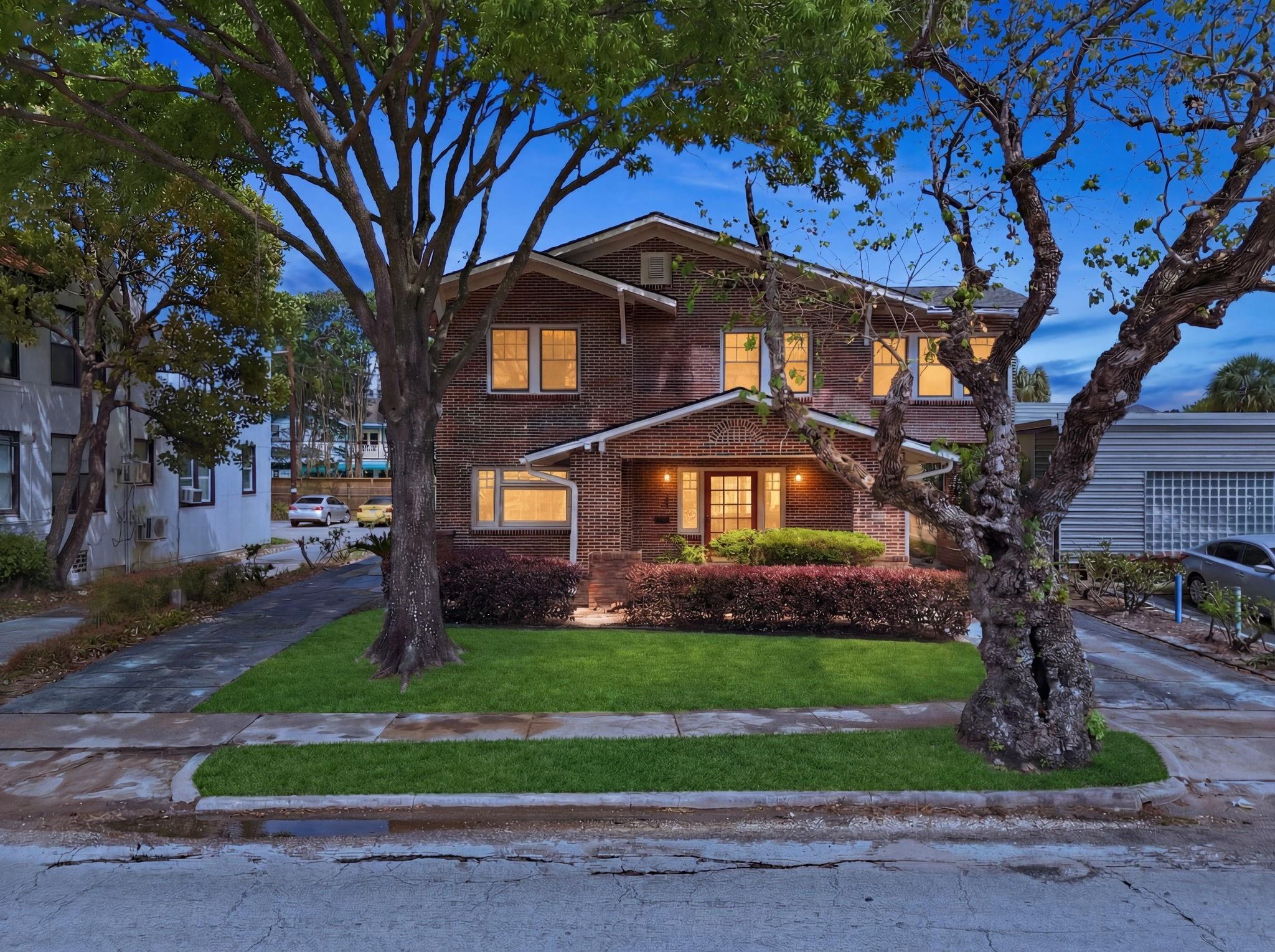626 W Alabama Street — photo
