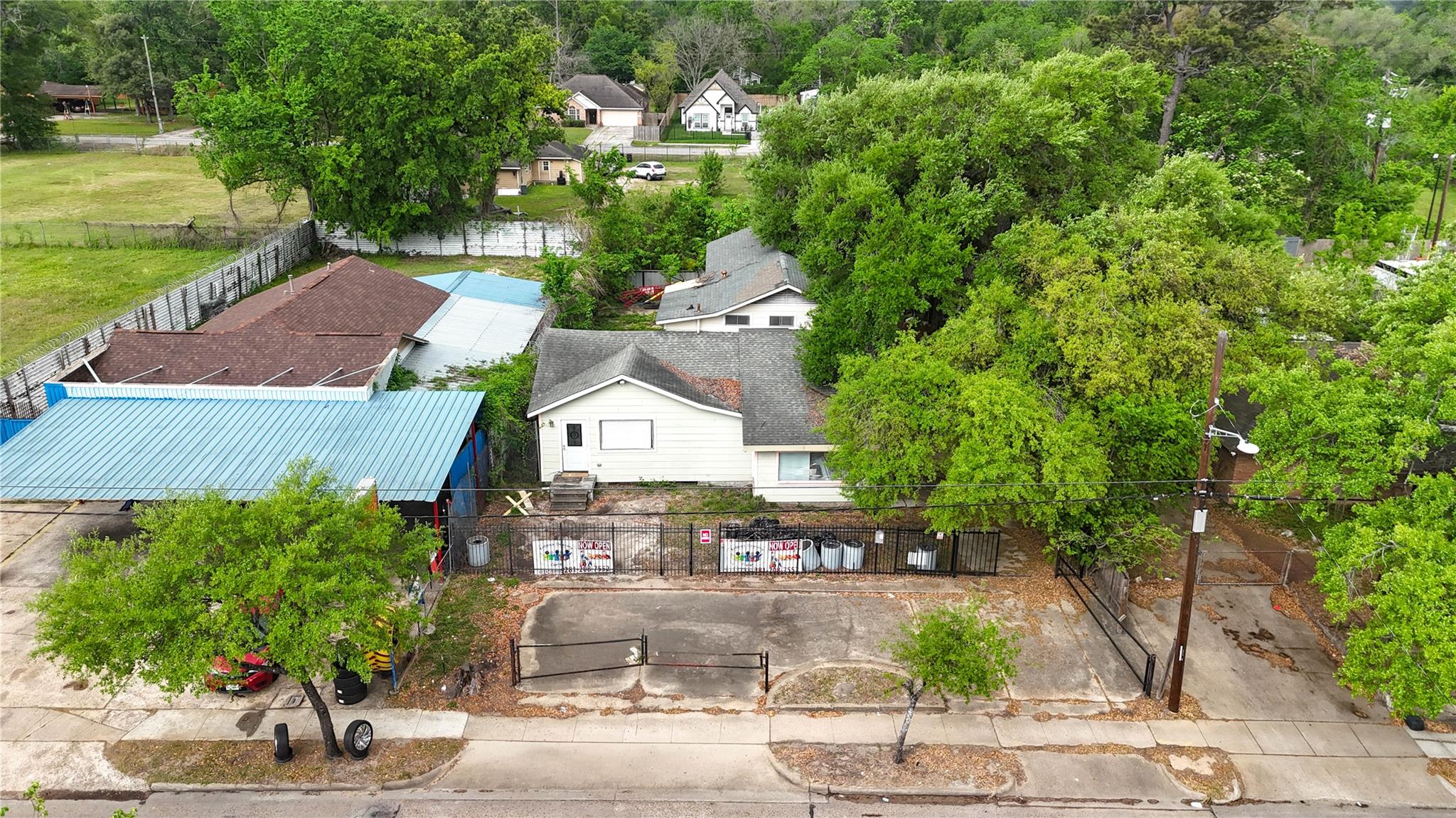 9317 Homestead Road — photo