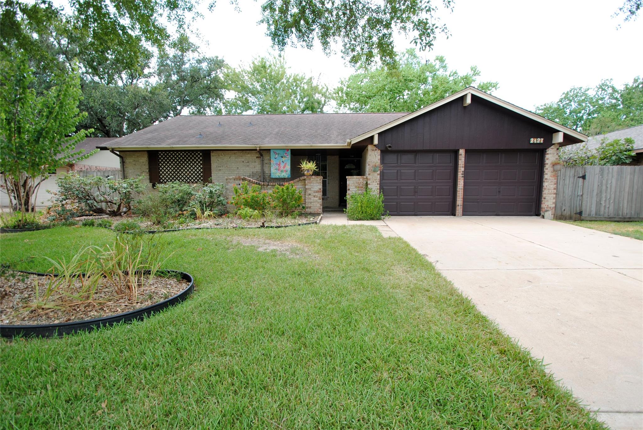 2127 Whiteback Drive — photo