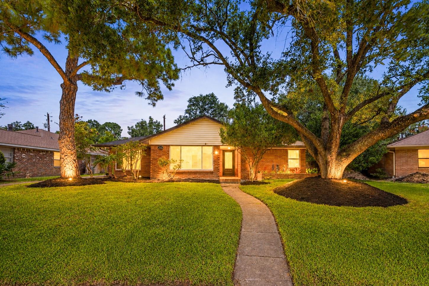 5262 Briarbend Drive — photo