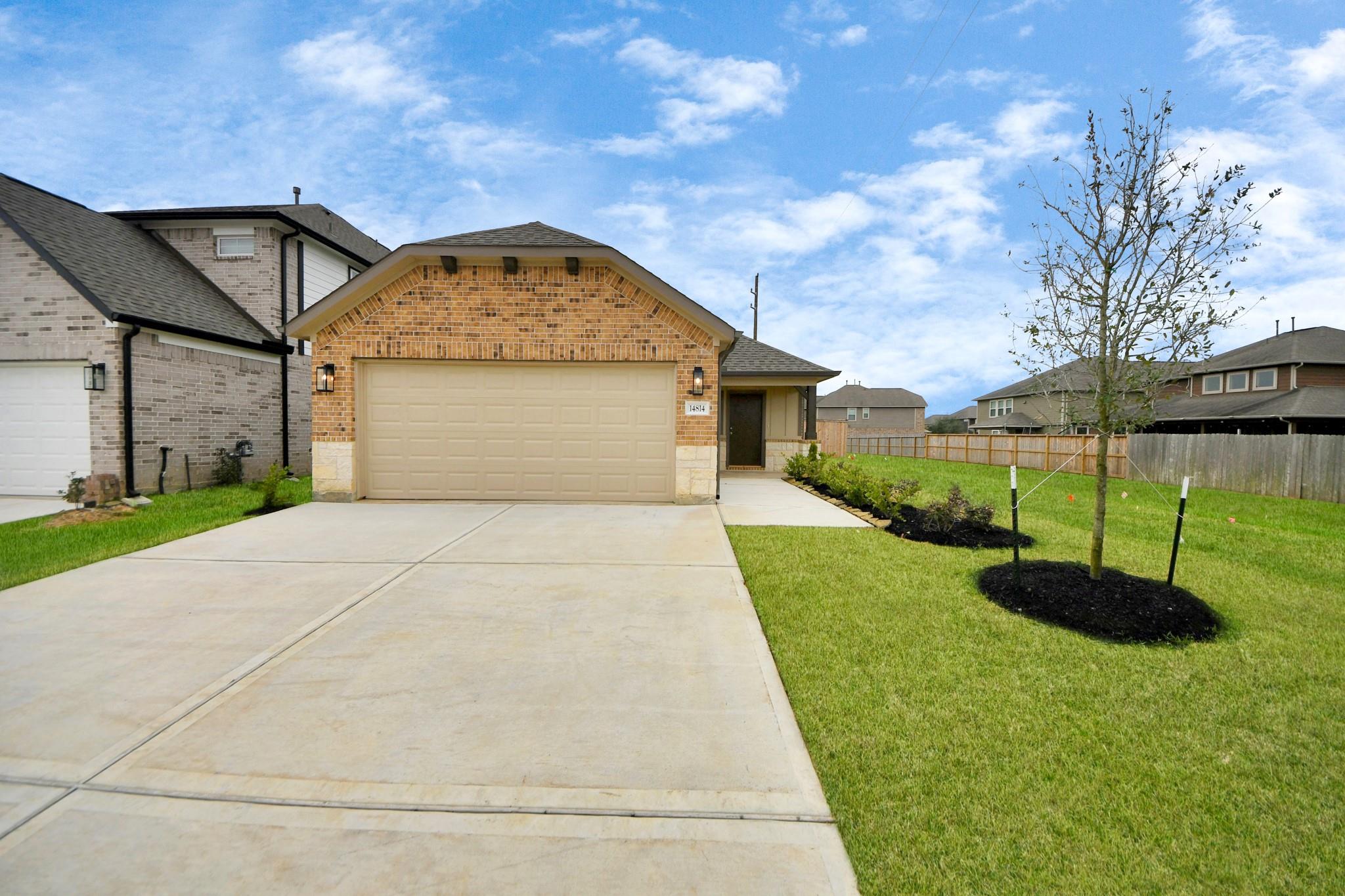 18531 Athena Flower Drive — photo