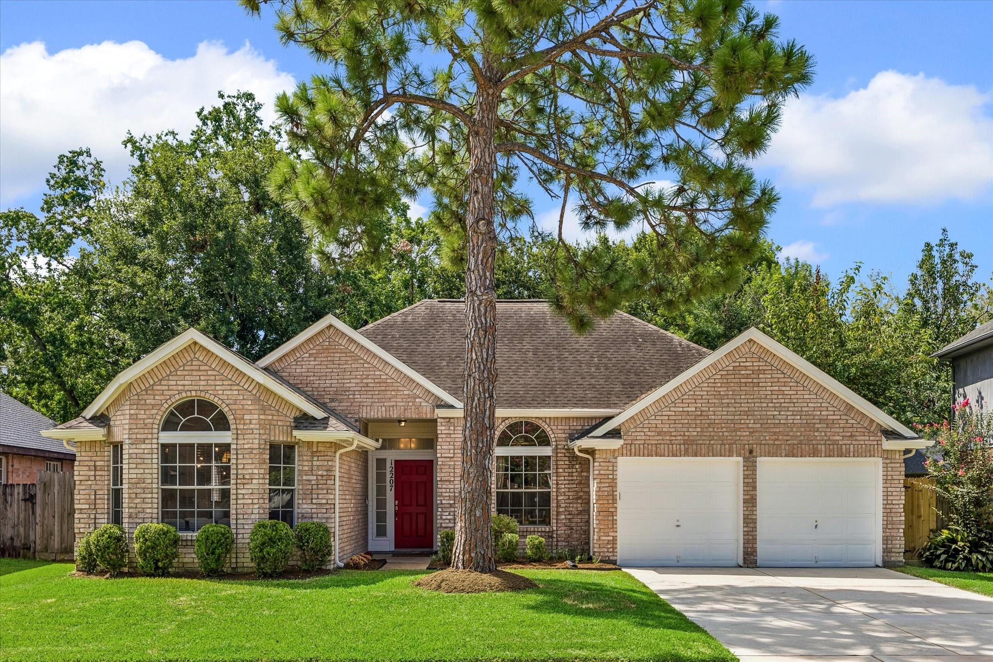 12207 Canterhurst Way — photo