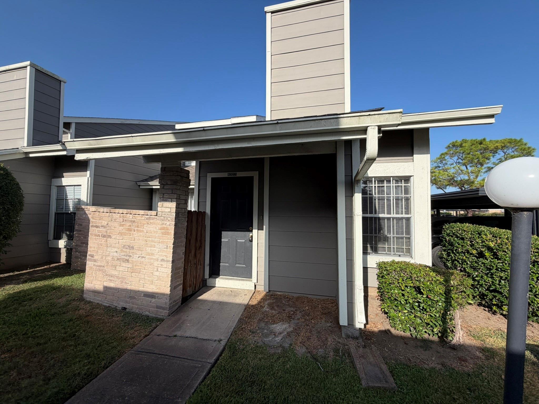 6327 Cattails Lane — photo