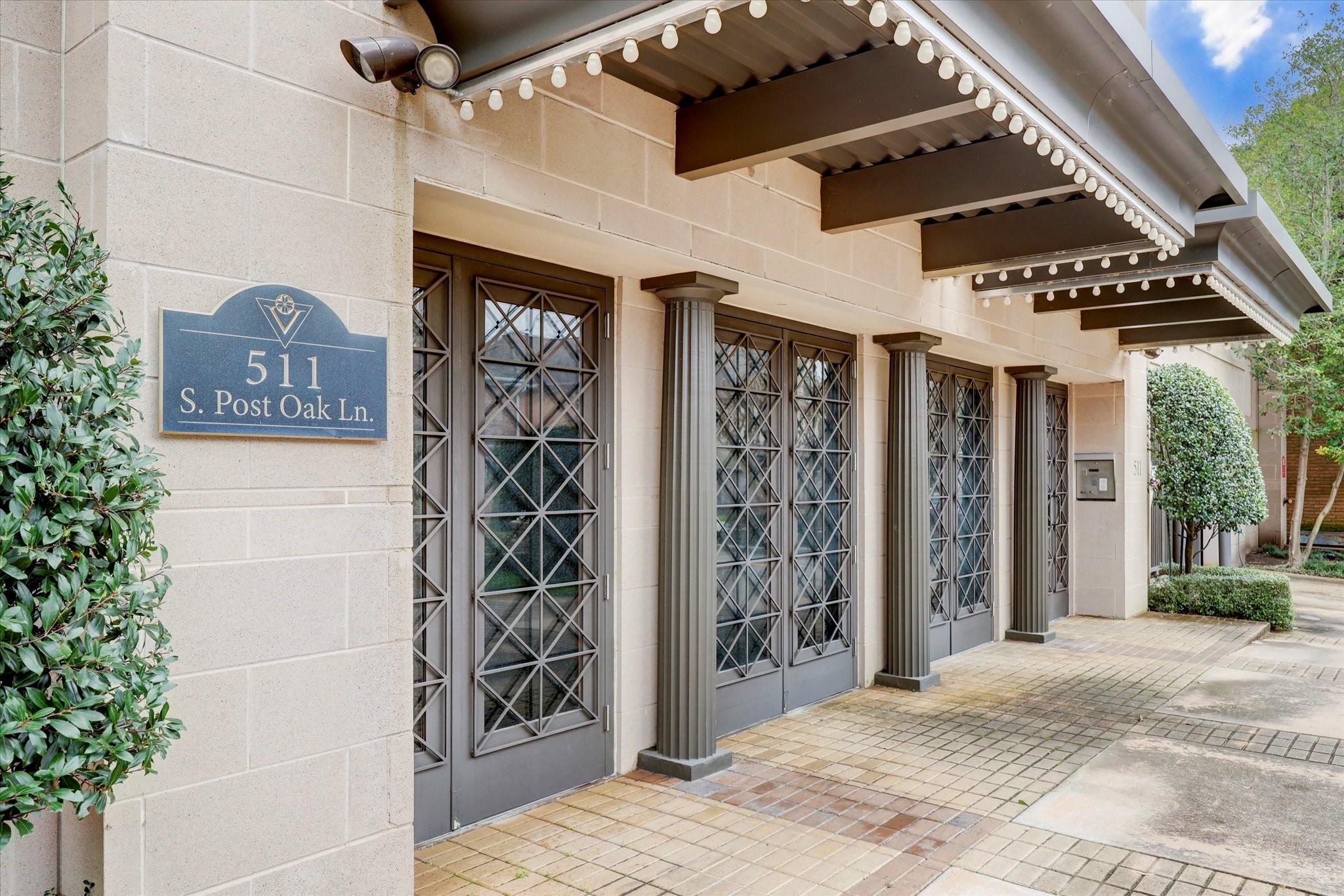 511 S Post Oak Lane #5D — photo