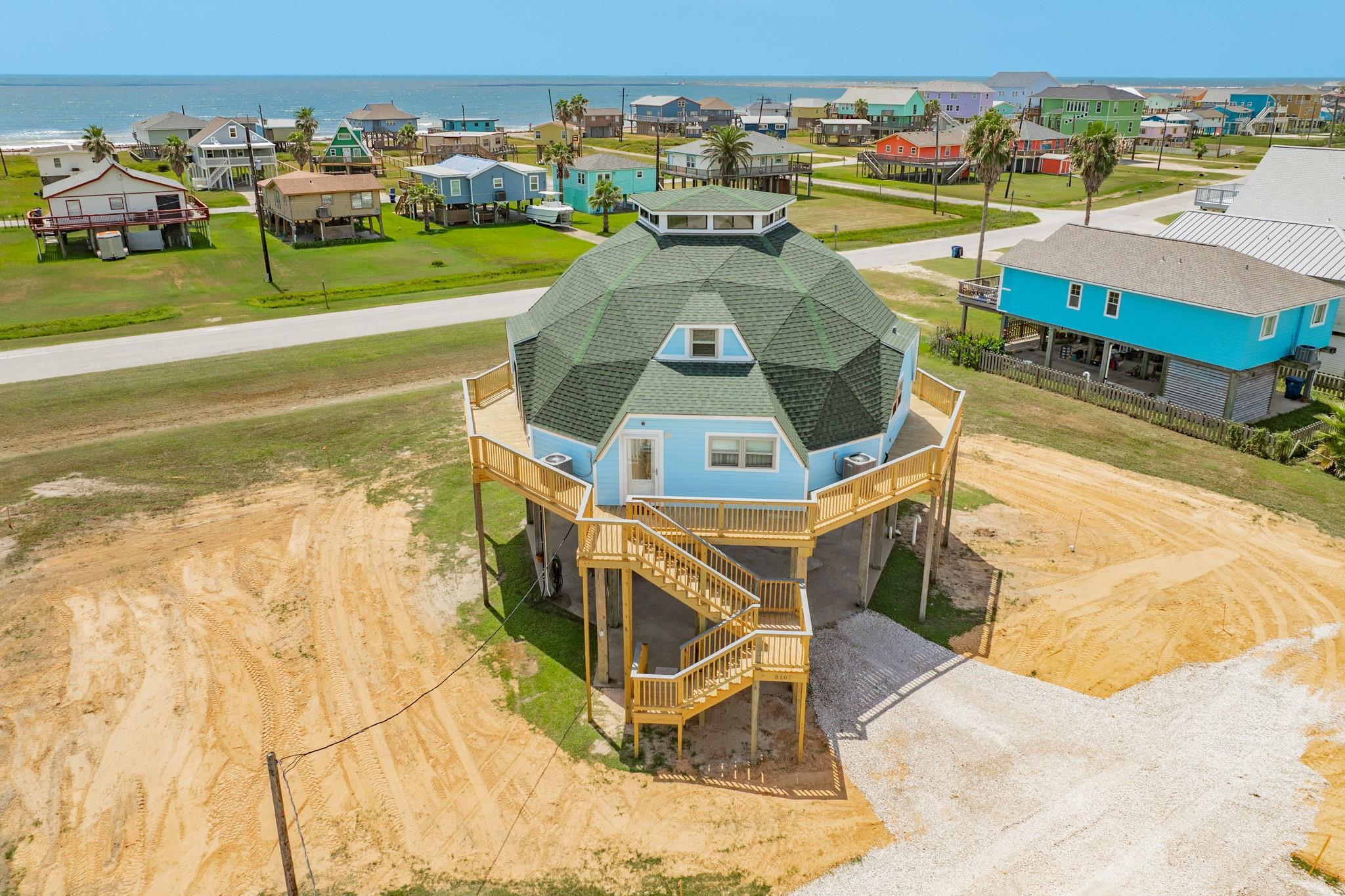 810 Surf Drive — photo