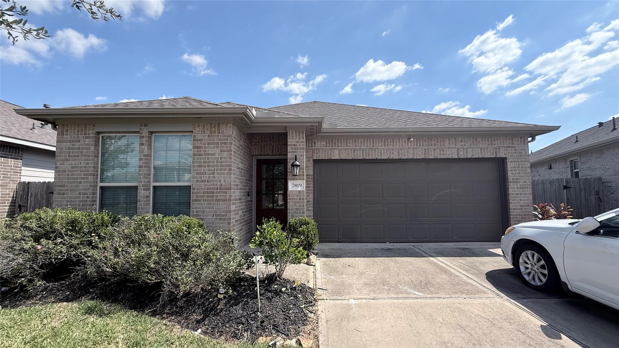 7819 Laurel Elm Court — photo