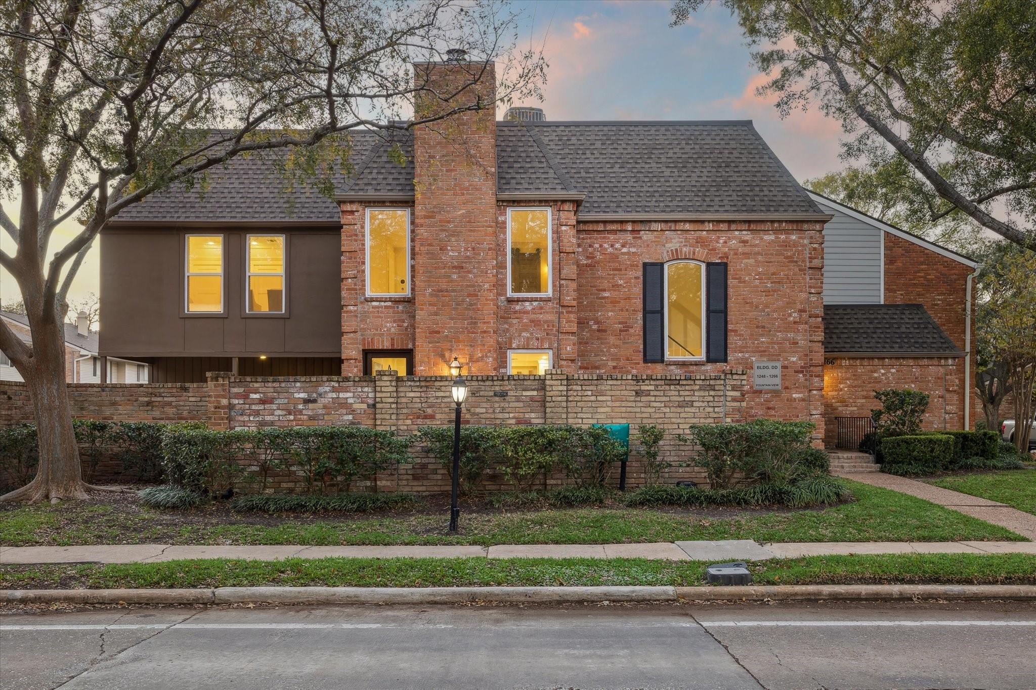 1266 Fountain View Drive #174 — photo