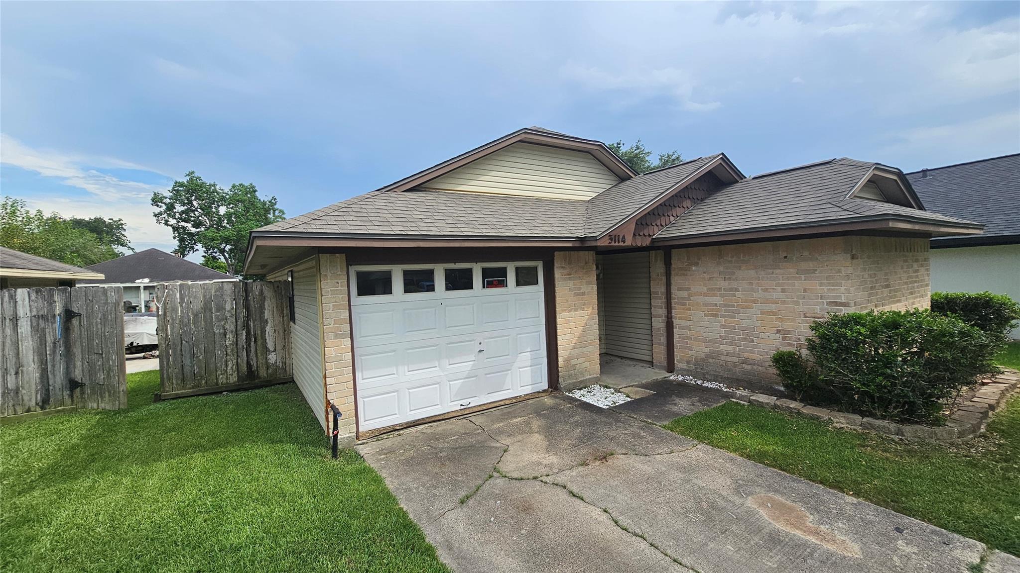 3114 Clear Wing Street — photo