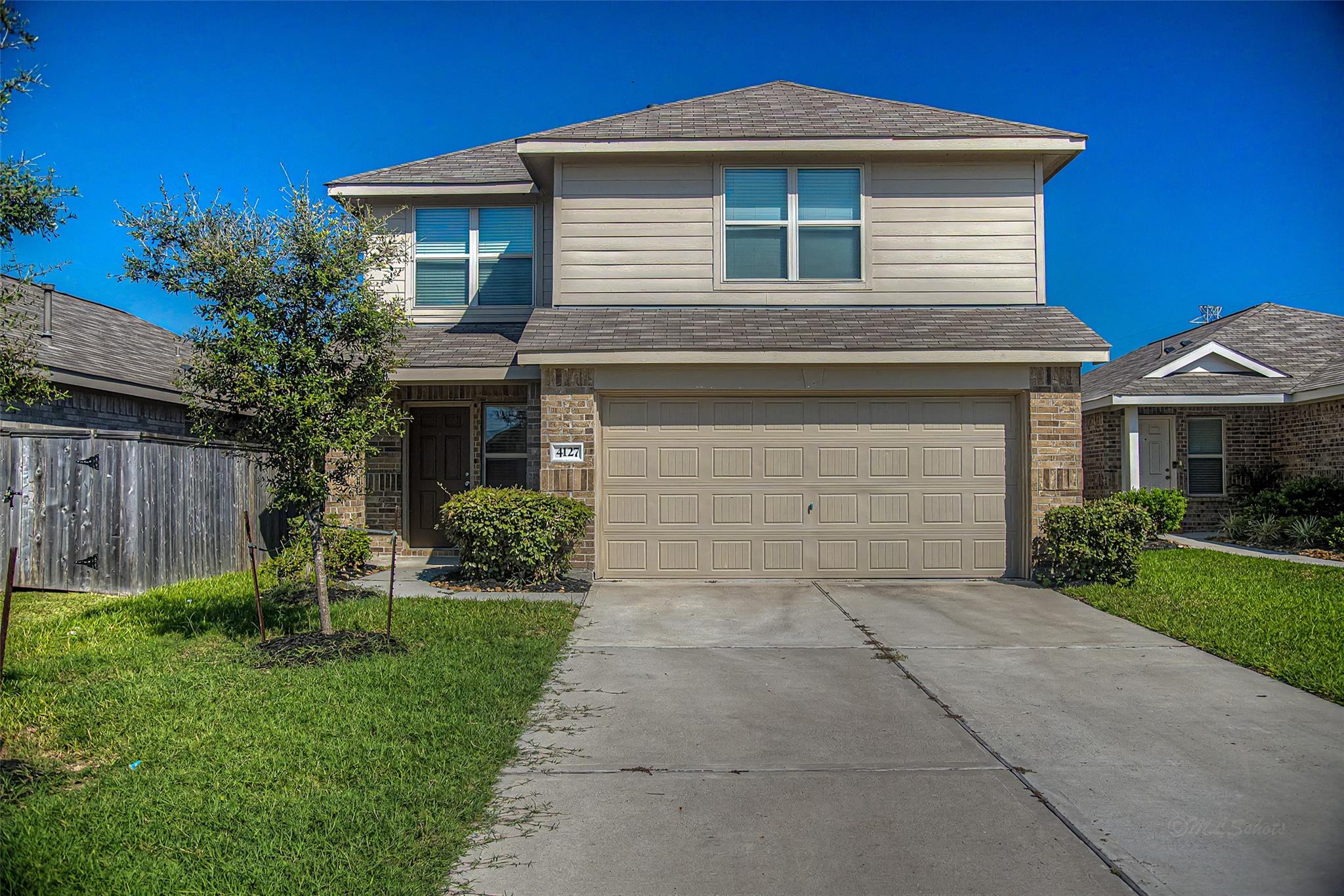 4127 Neches Bend Drive — photo