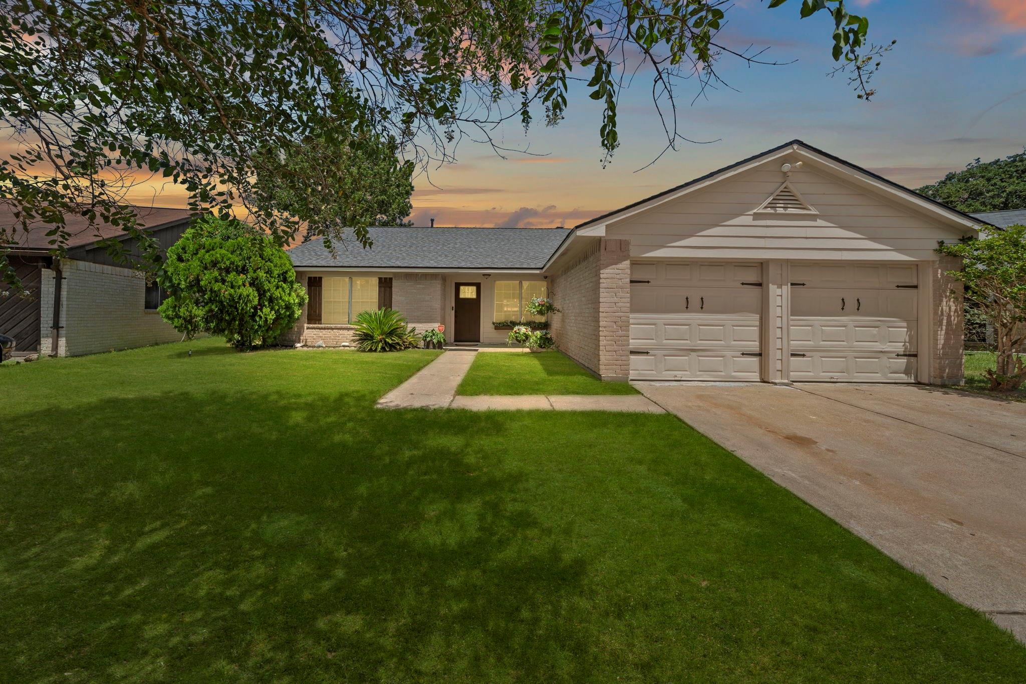 20010 Crazy Horse Circle Drive — photo