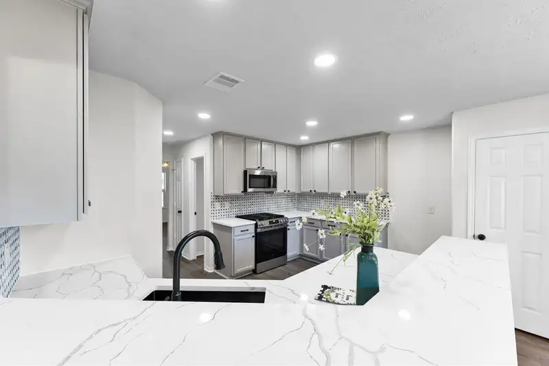 13619 Barons Lake Lane — photo