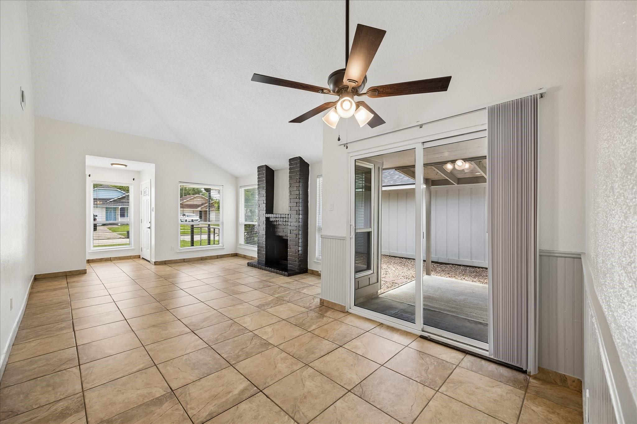 3107 Raccoon Run, Spring, TX 77373 — photo 2