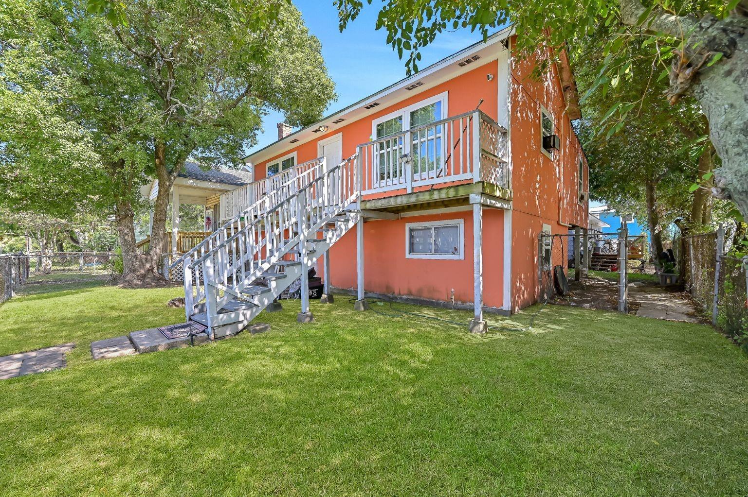 4323 Avenue R 1/2 — photo
