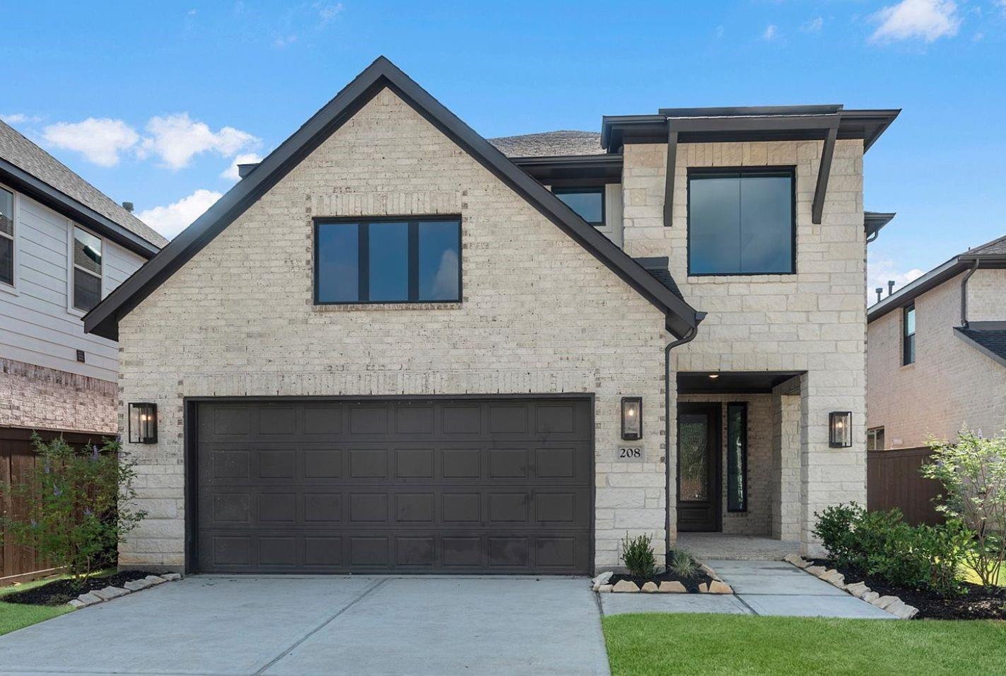 208 Yellow Rosewood Lane — photo