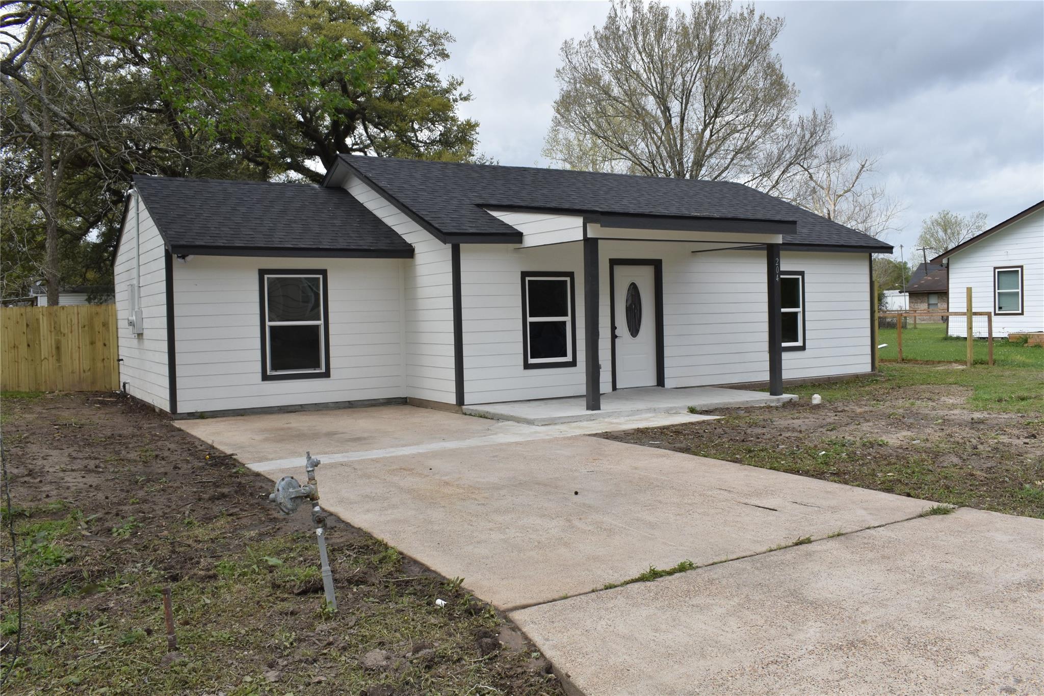 204 Texas, Daisetta, TX 77533 — photo 3