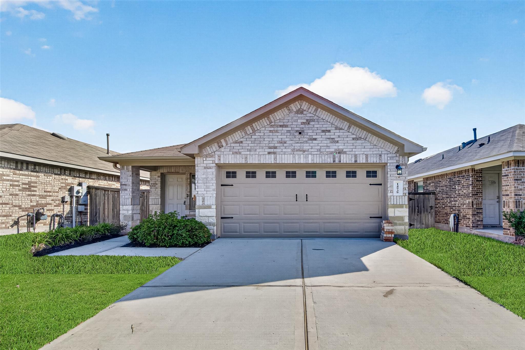 14939 Cypress Hollow Drive — photo