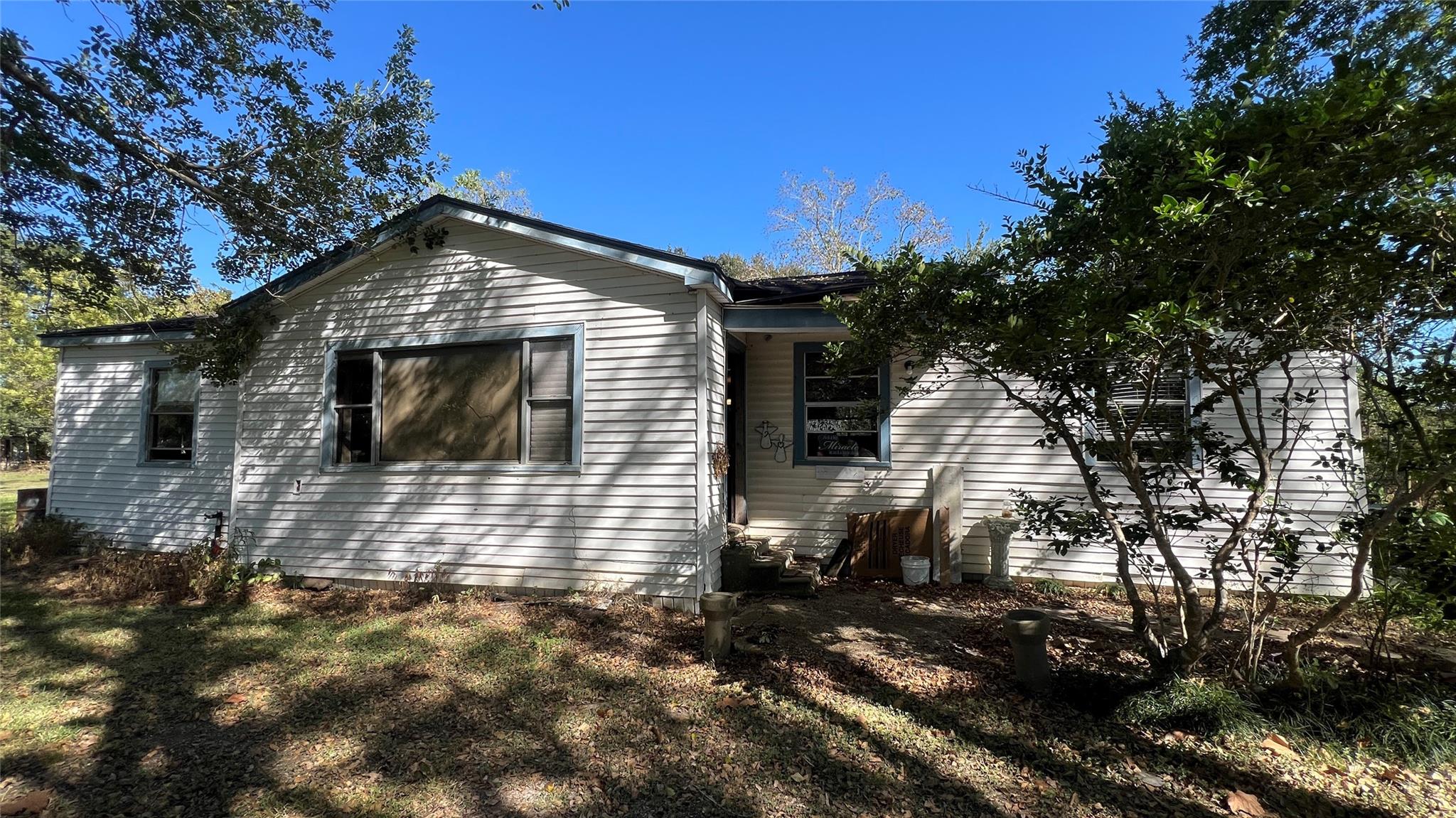 10111 Oberrender Road — photo