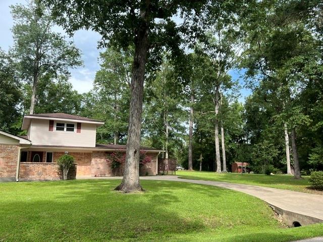 802 W Wildwood Drive — photo