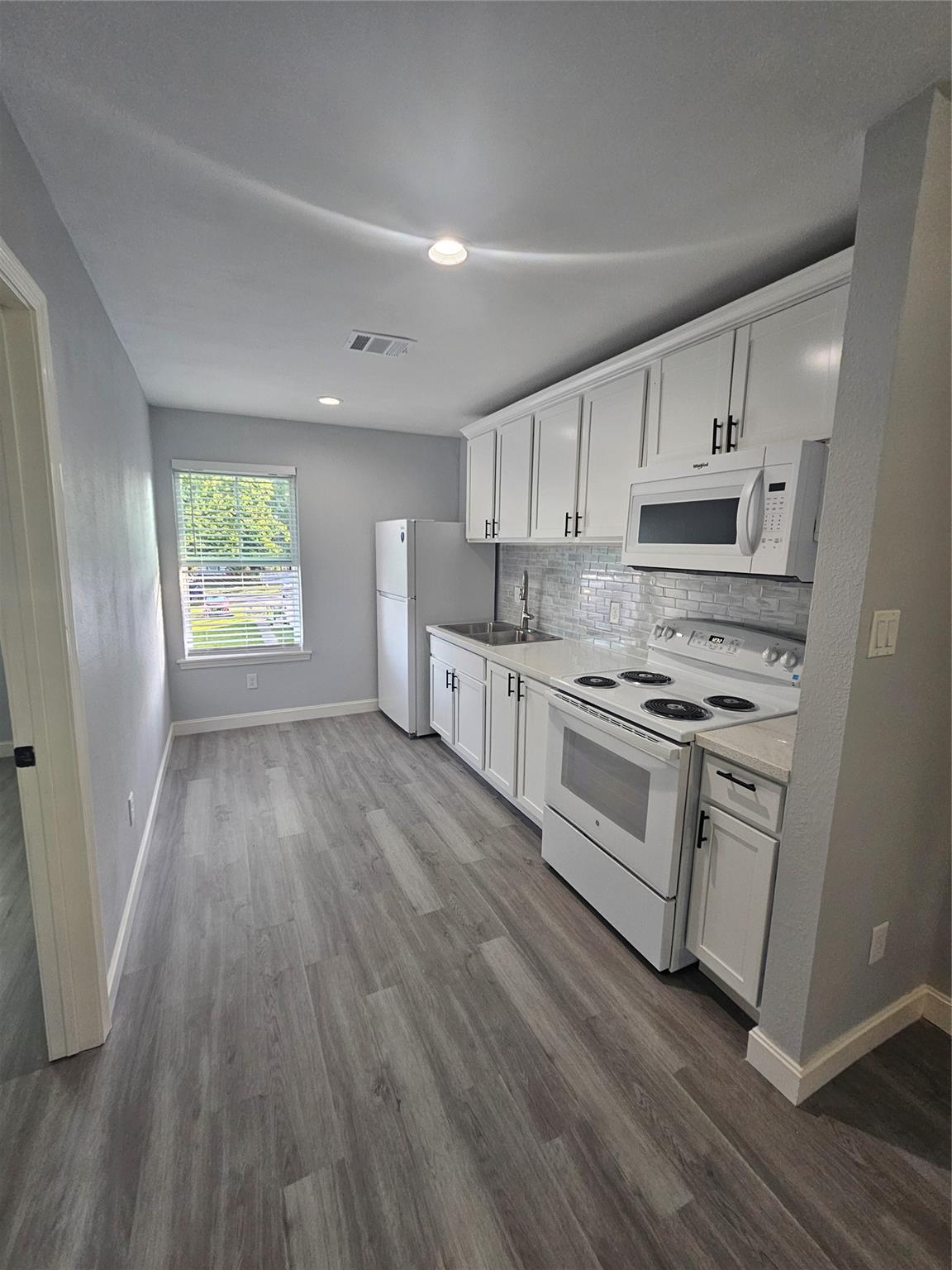 4724 4th Units B,C,D,E Street — photo