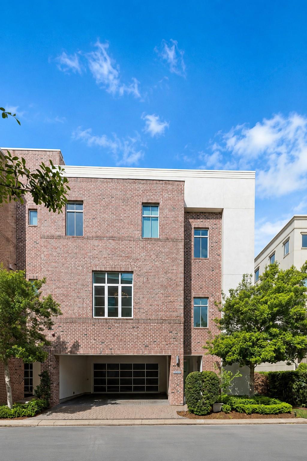 1444 Lake Pointe Parkway — photo