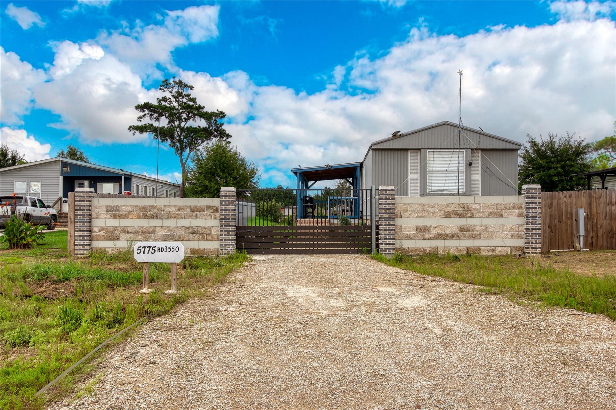 5775 Road 3550 — photo