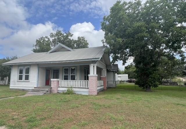 115 Summit Street, Schulenburg, TX 78956 — photo 2