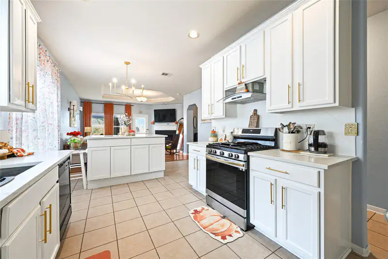 11618 Wingborne Lane — photo