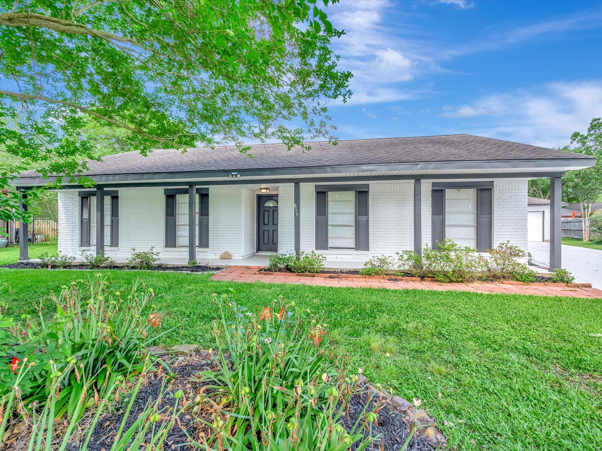 1003 Richvale Lane — photo