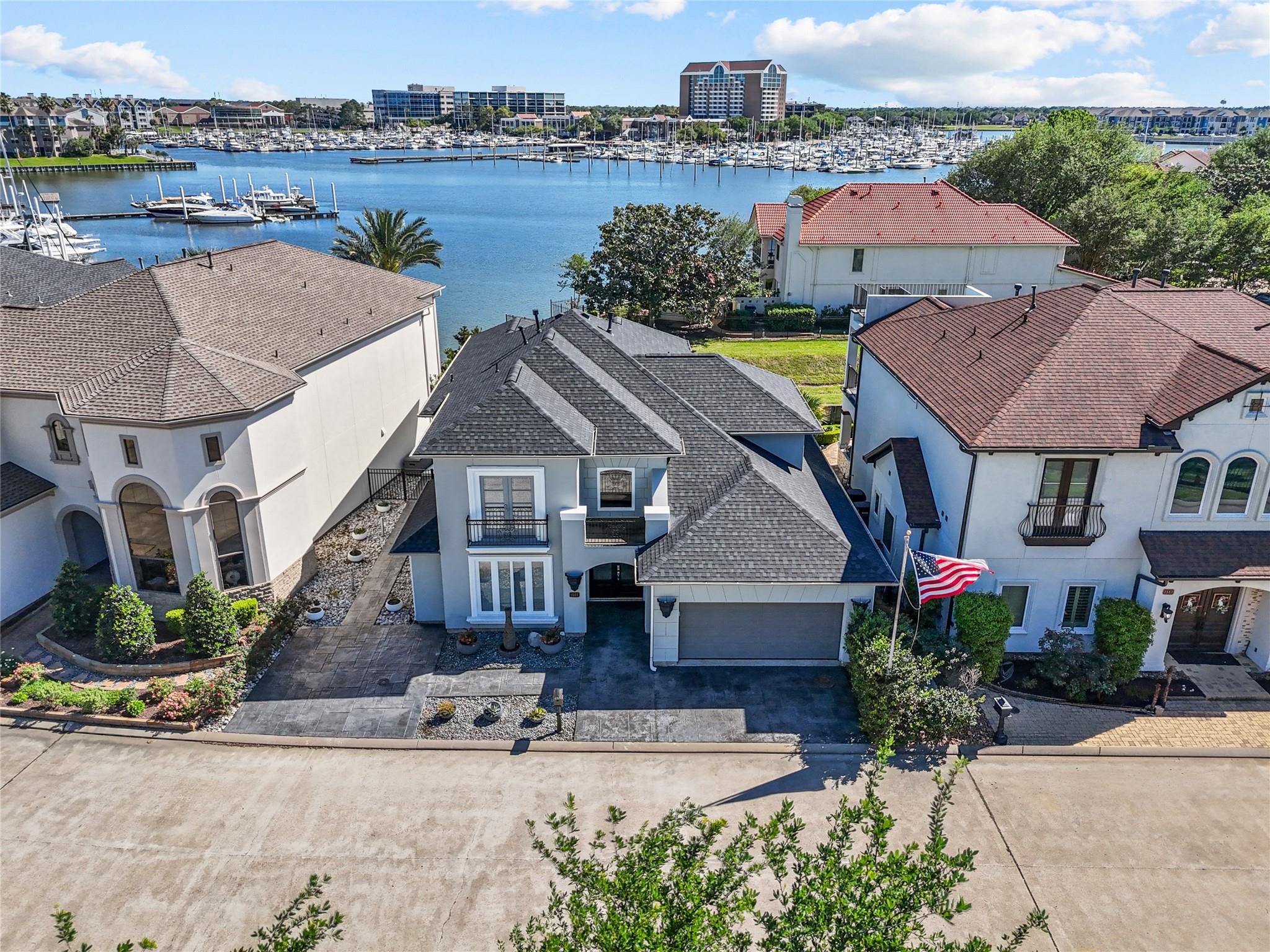 1511 Waterside Drive — photo