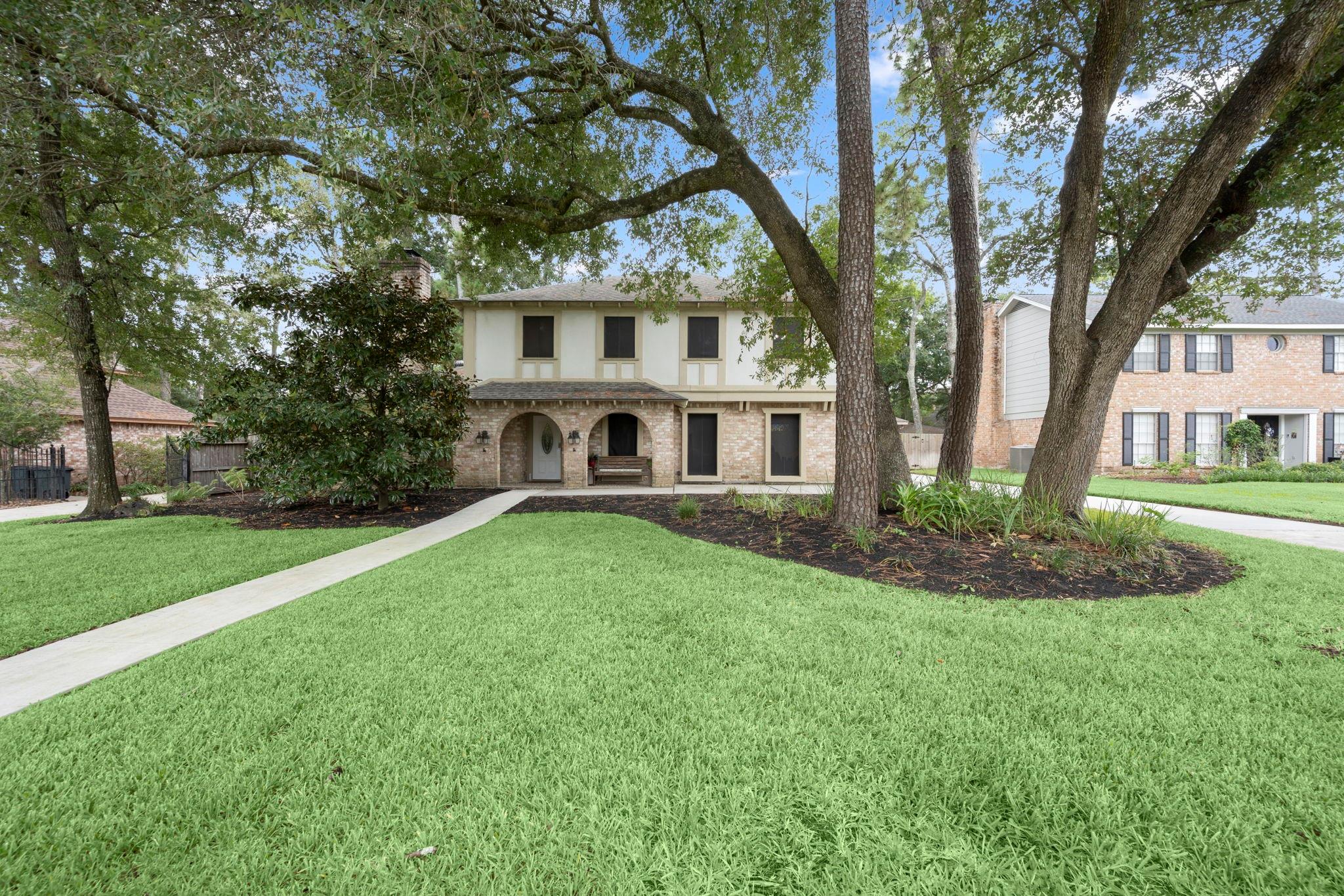 6211 Hickorycrest Drive — photo