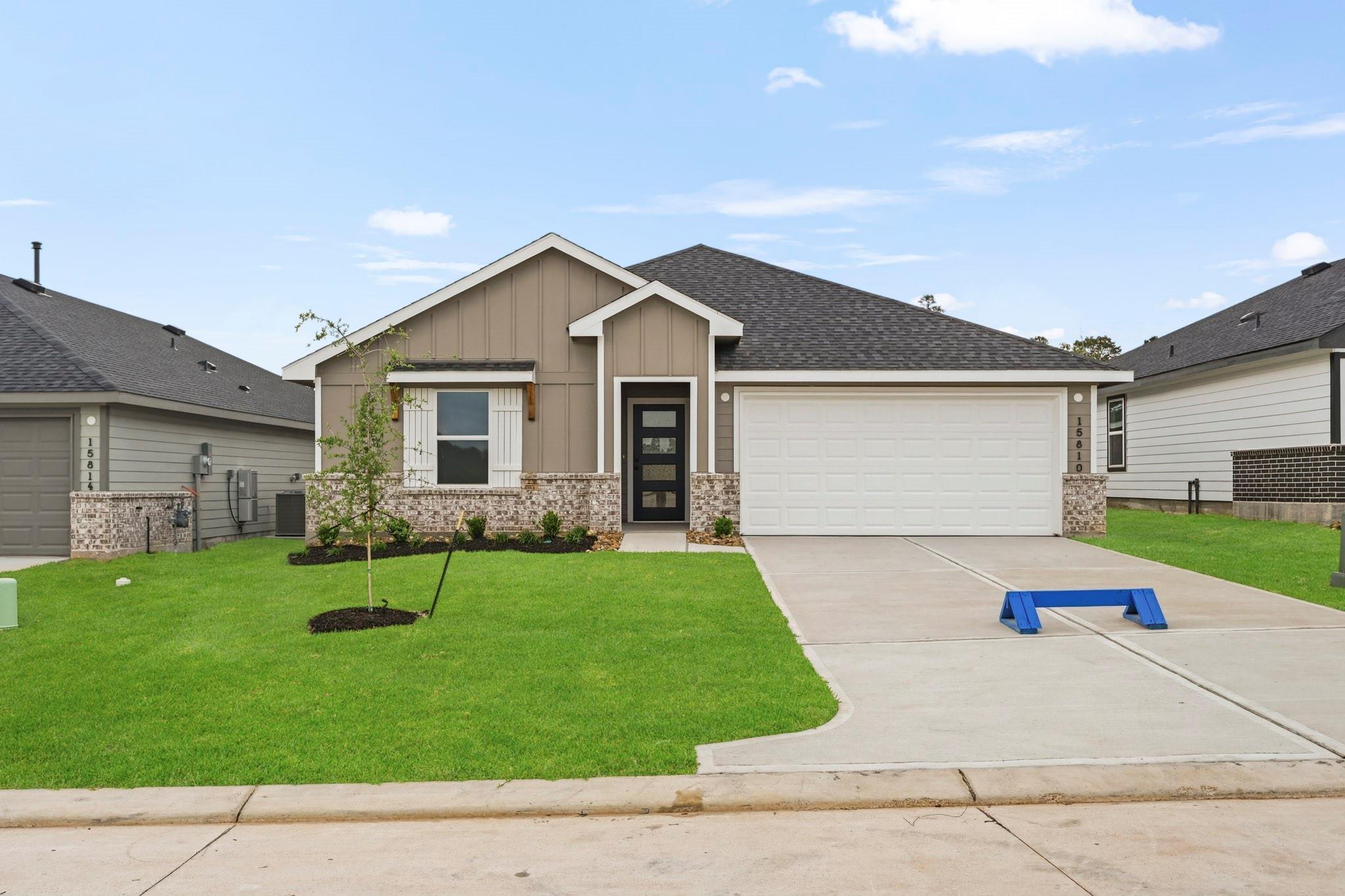 15810 Narrow Leaf Lane — photo