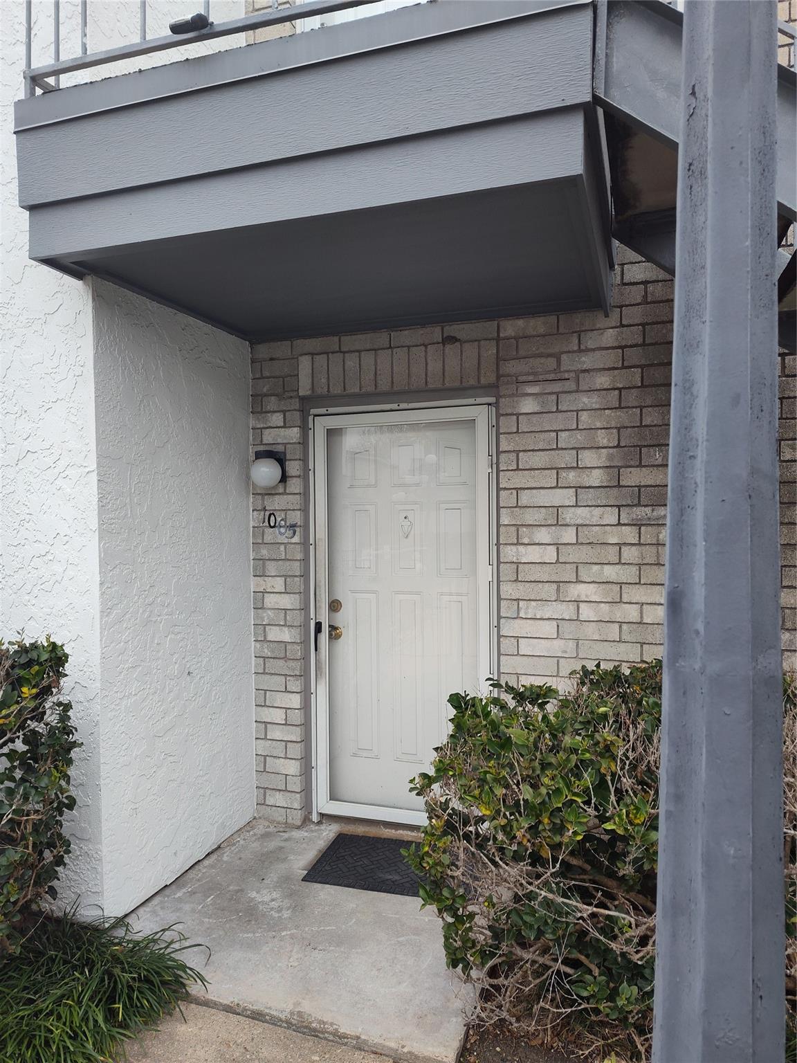 8787 Brae Acres Road #1005 — photo