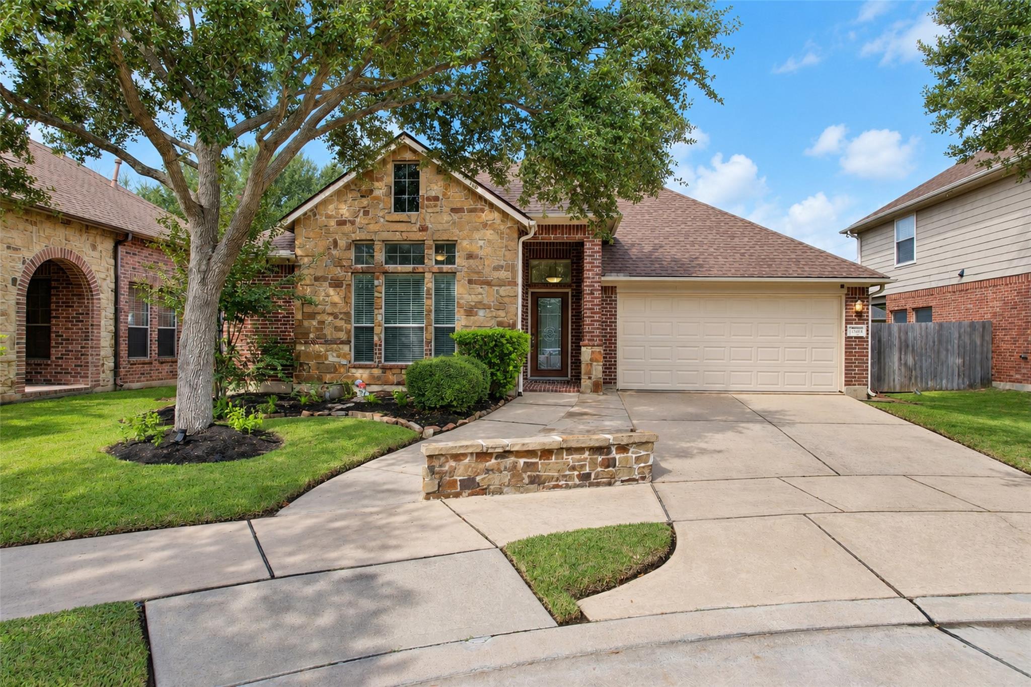 23106 Enchanted Cactus Drive — photo