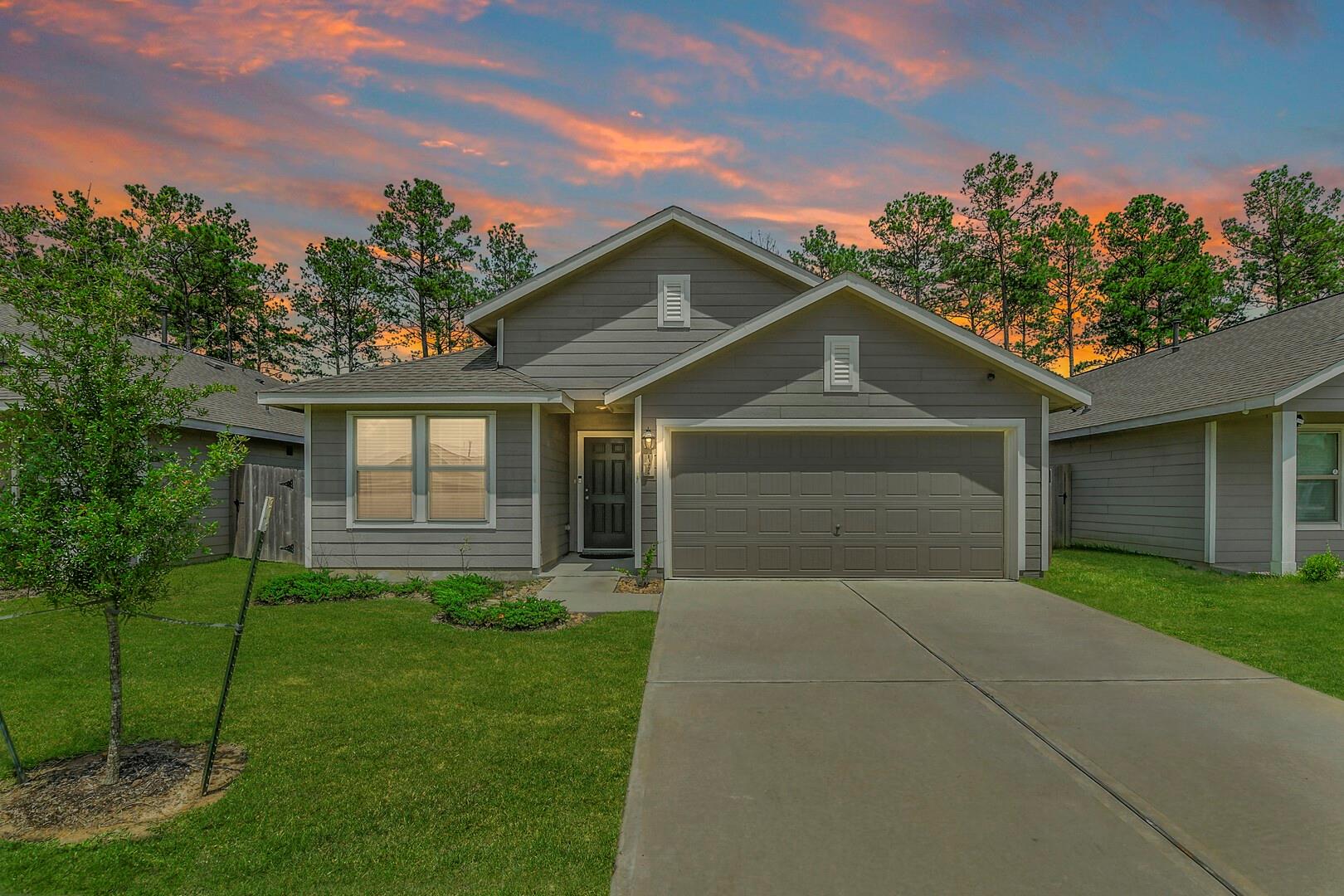 13978 Manatee Street — photo