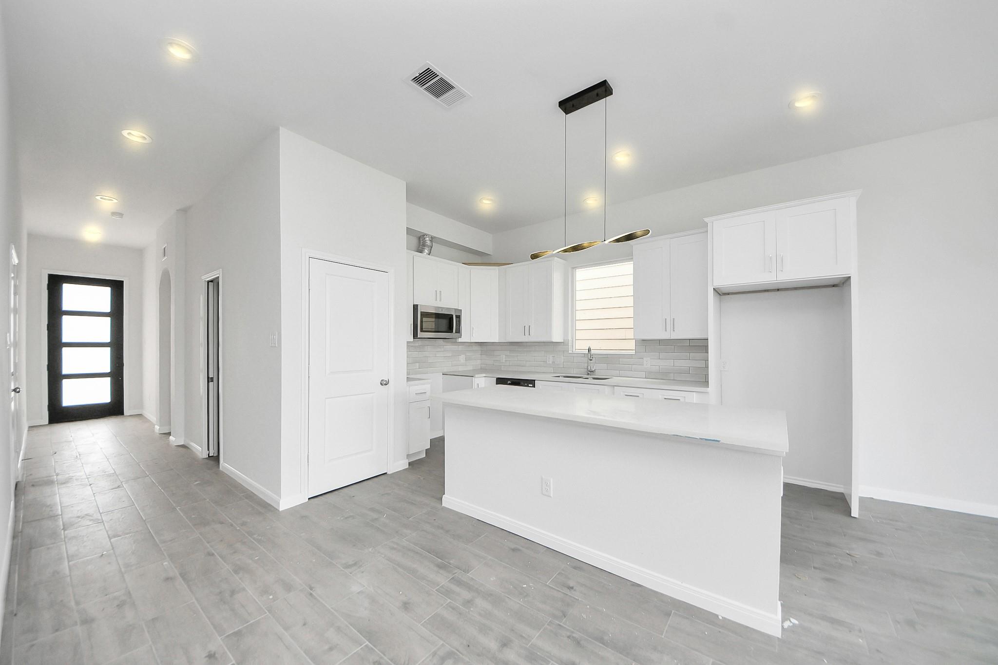 7902 Parnell Street #a — photo