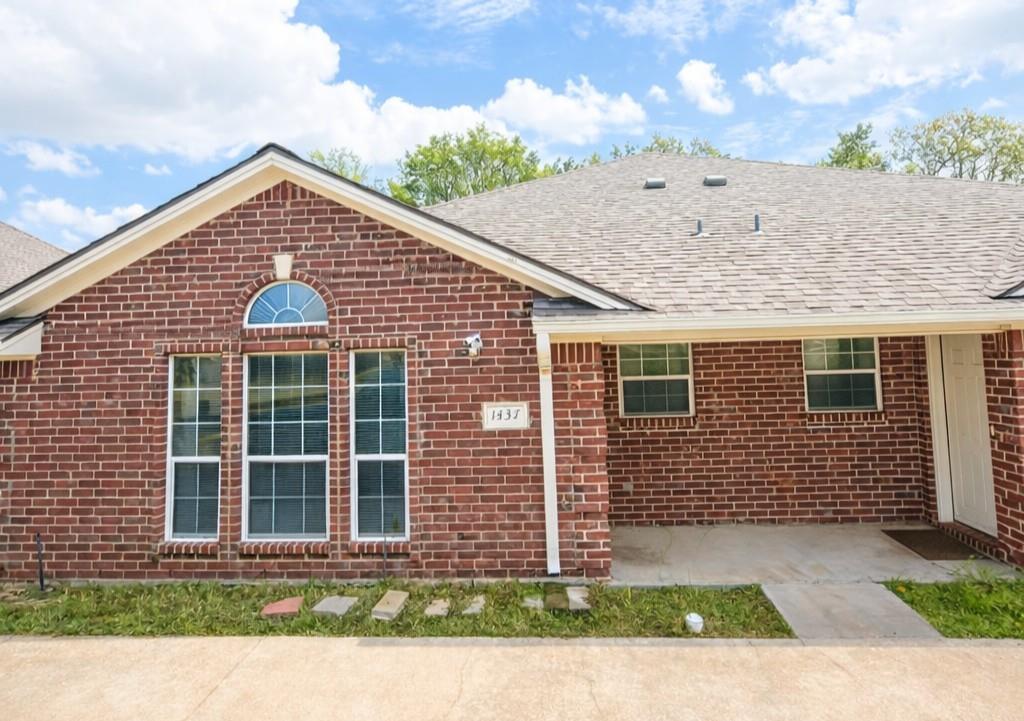 1437 Western Oaks Court — photo