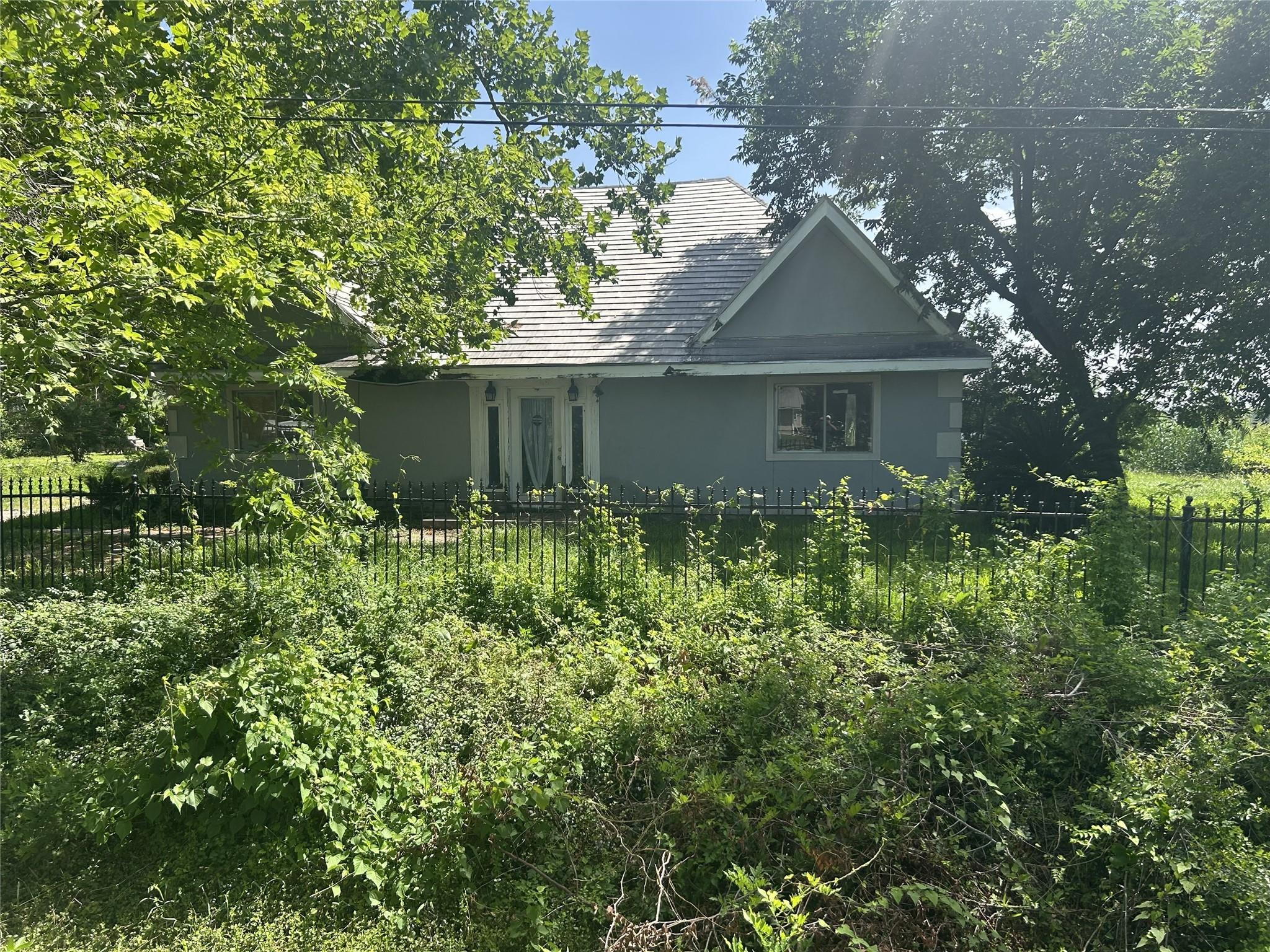 1424 Park Drive — photo