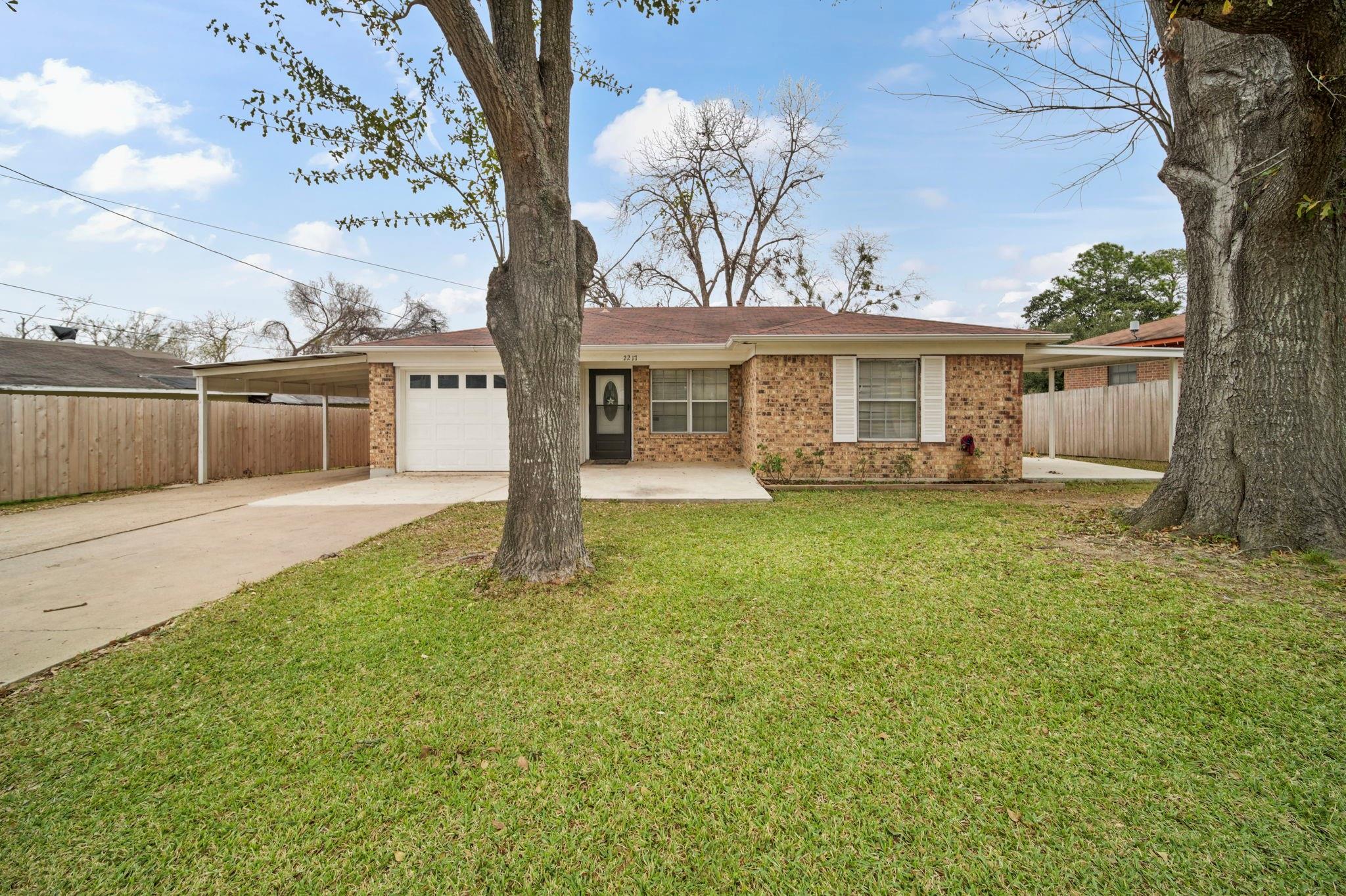 2217 Old Chappell Hill Road — photo