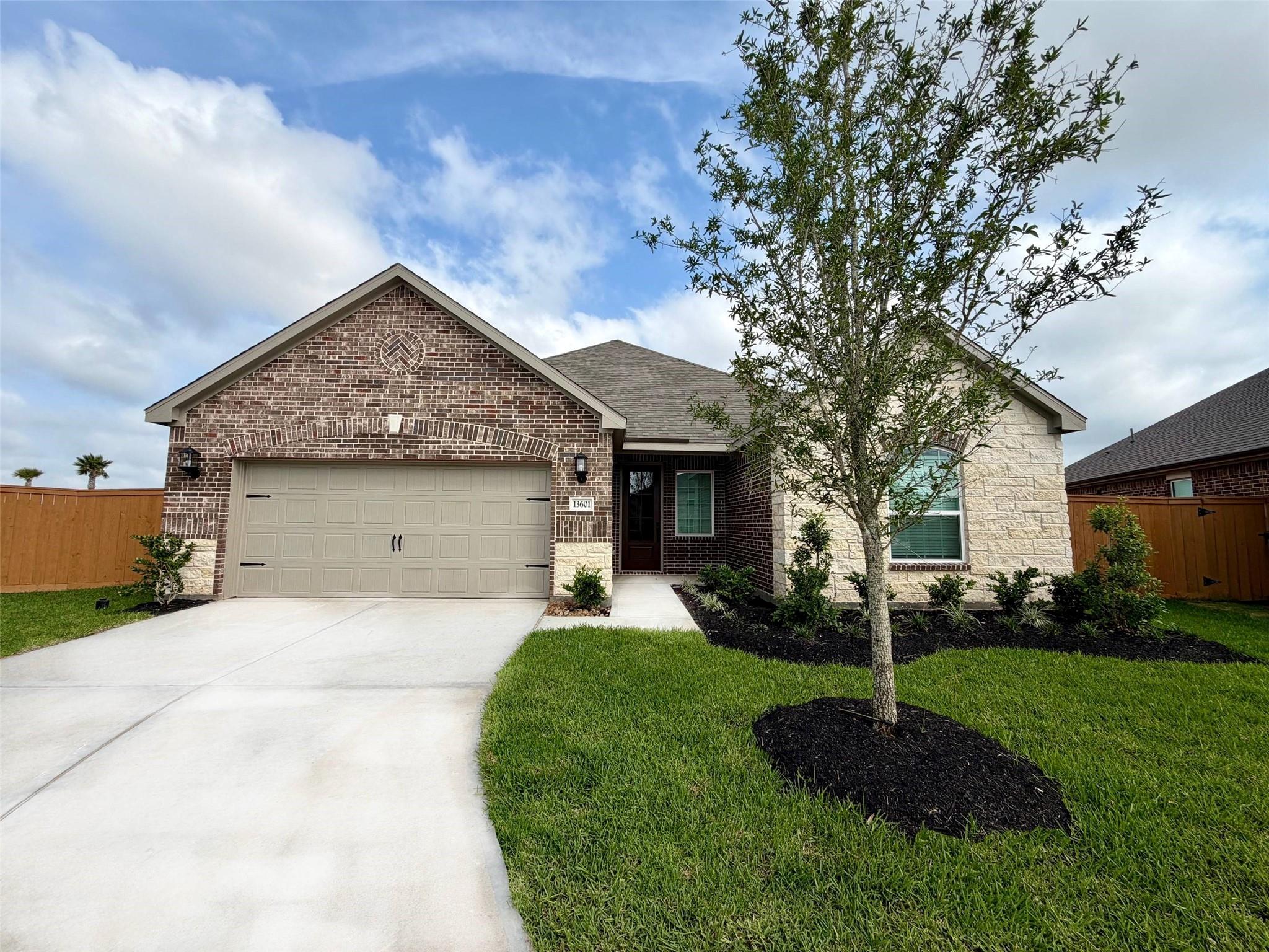 13601 Gaff Rig Drive — photo