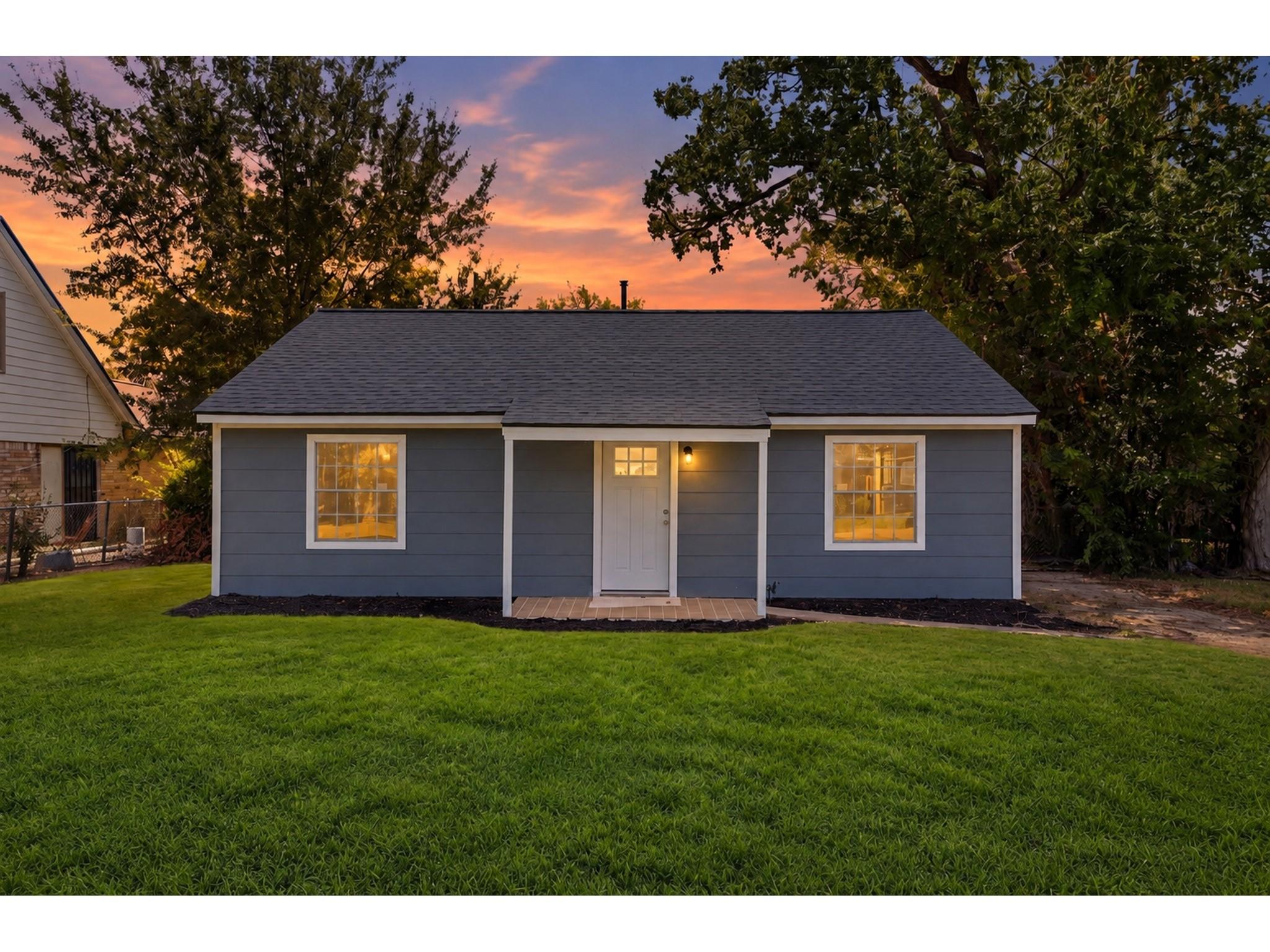 7038 Gillen Street — photo