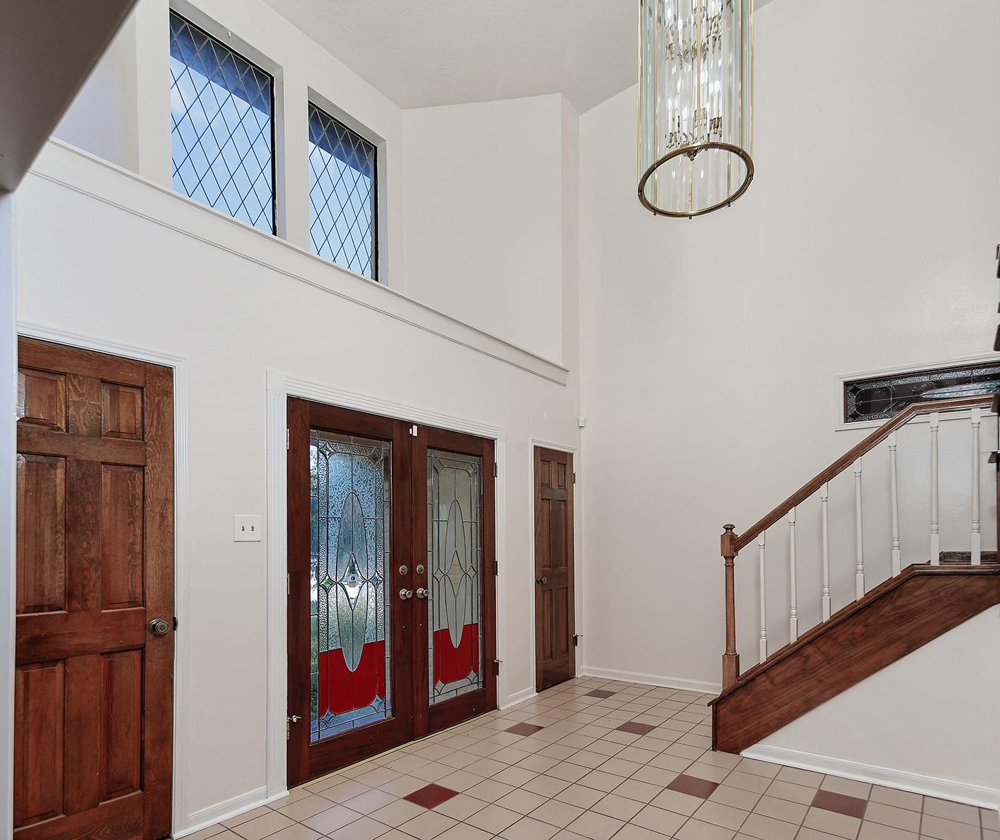319 S Rivershire Drive, Conroe, TX 77304 — photo 2