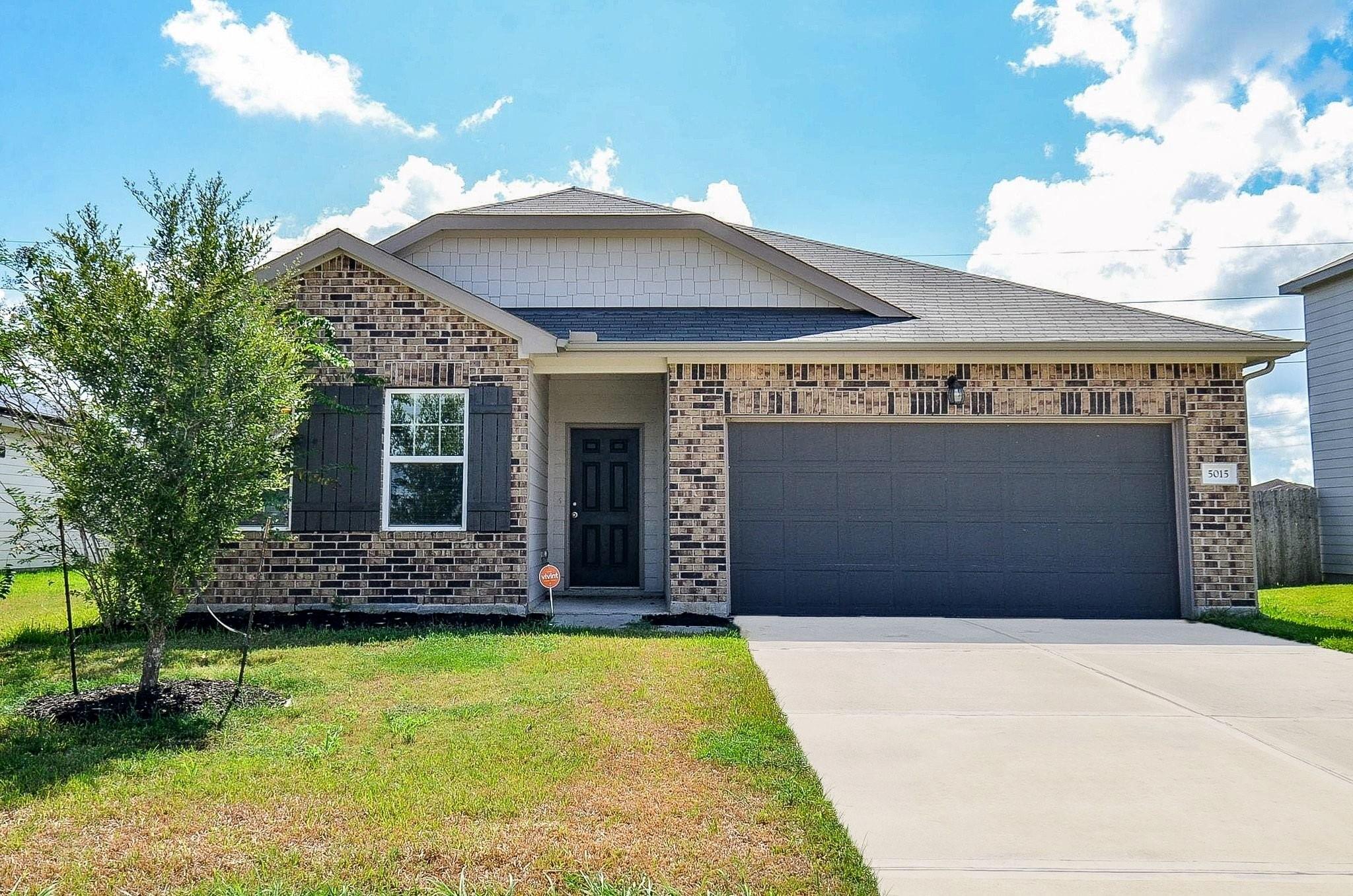 5015 Highland Springs Drive — photo